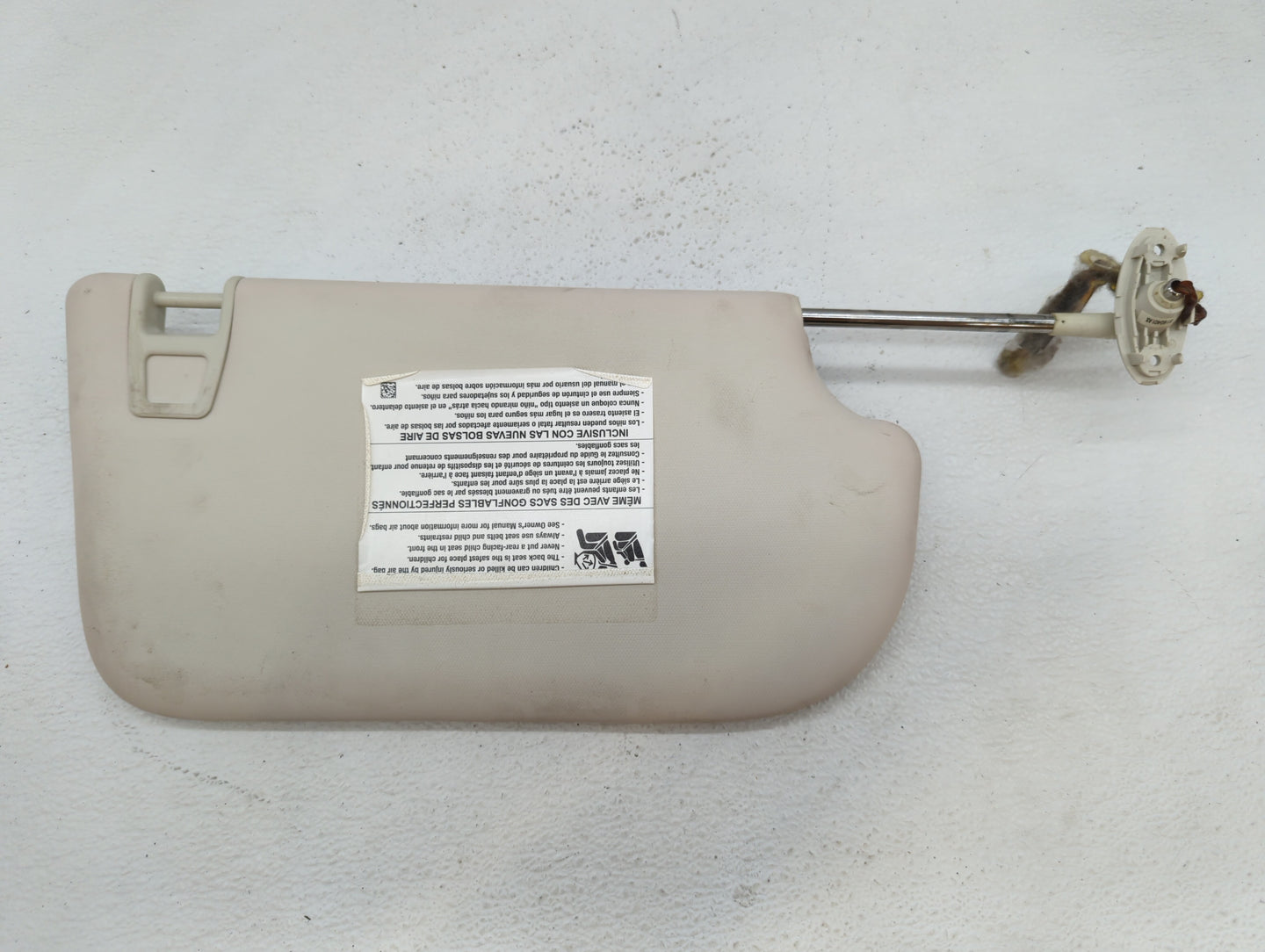 2013-2018 Ford Focus Sun Visor Shade Replacement Passenger Right Mirror Fits Fits 2013 2014 2015 2016 2017 2018 OEM Used Aut