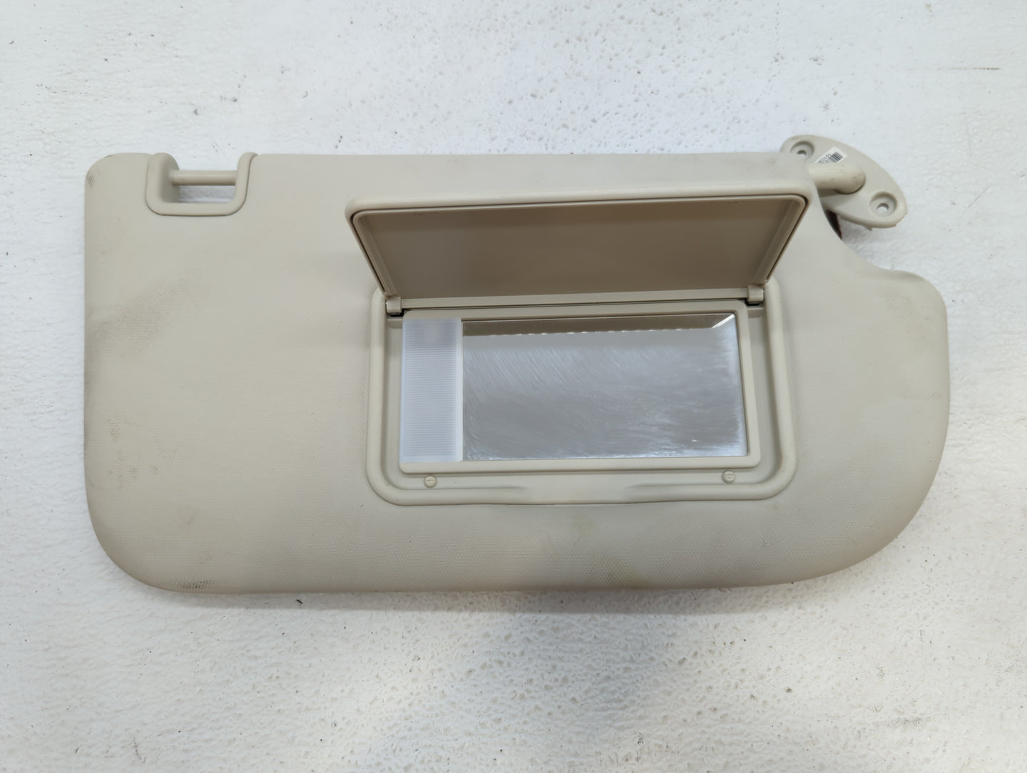 2013-2018 Ford Focus Sun Visor Shade Replacement Driver Left Mirror Fits Fits 2013 2014 2015 2016 2017 2018 OEM Used Auto Pa