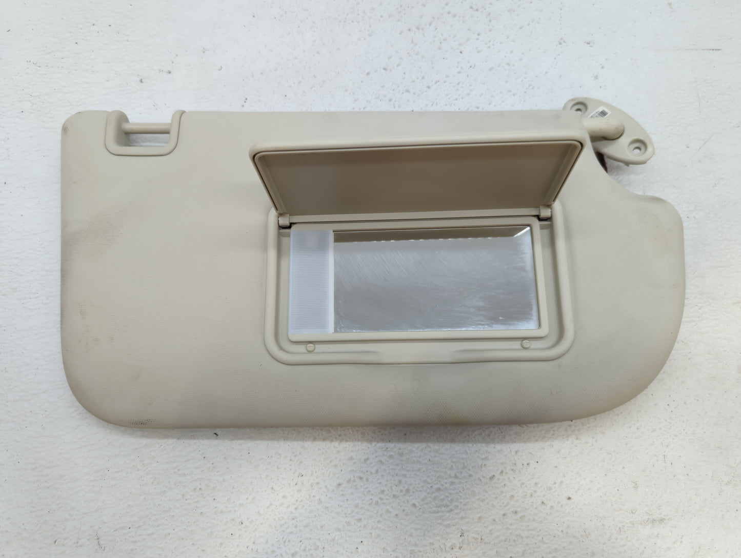 2013-2018 Ford Focus Sun Visor Shade Replacement Driver Left Mirror Fits Fits 2013 2014 2015 2016 2017 2018 OEM Used Auto Pa