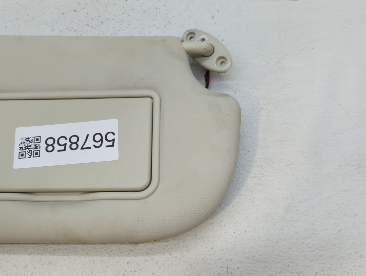 2013-2018 Ford Focus Sun Visor Shade Replacement Driver Left Mirror Fits Fits 2013 2014 2015 2016 2017 2018 OEM Used Auto Pa