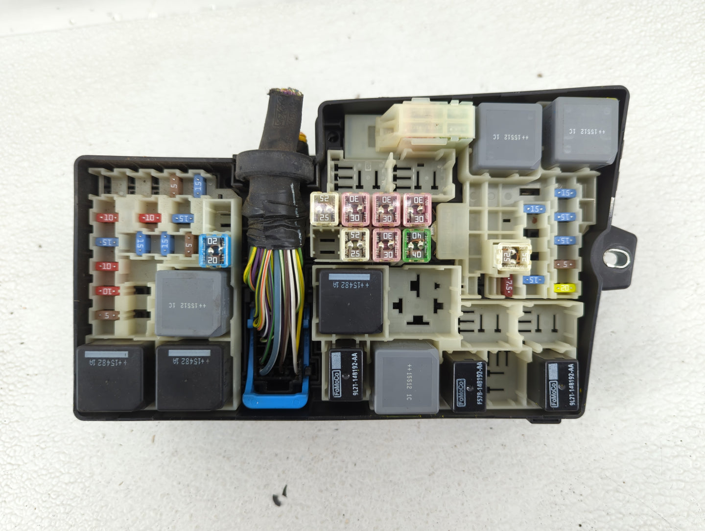 2016 Ford Focus Fusebox Fuse Box Panel Relay Module P/N:AV6T-14A067-AD Fits OEM Used Auto Parts - Oemusedautoparts1.com