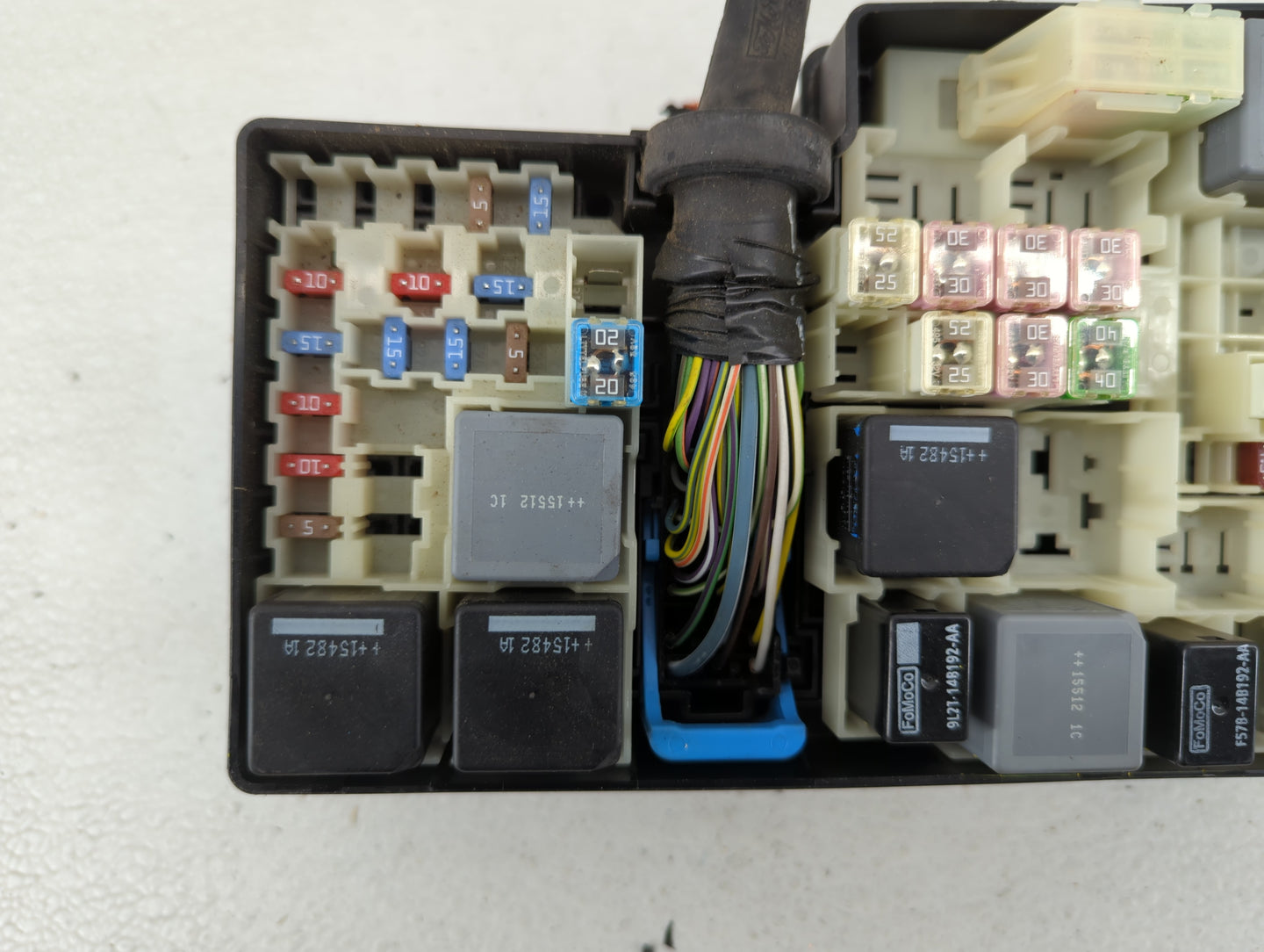 2016 Ford Focus Fusebox Fuse Box Panel Relay Module P/N:AV6T-14A067-AD Fits OEM Used Auto Parts - Oemusedautoparts1.com