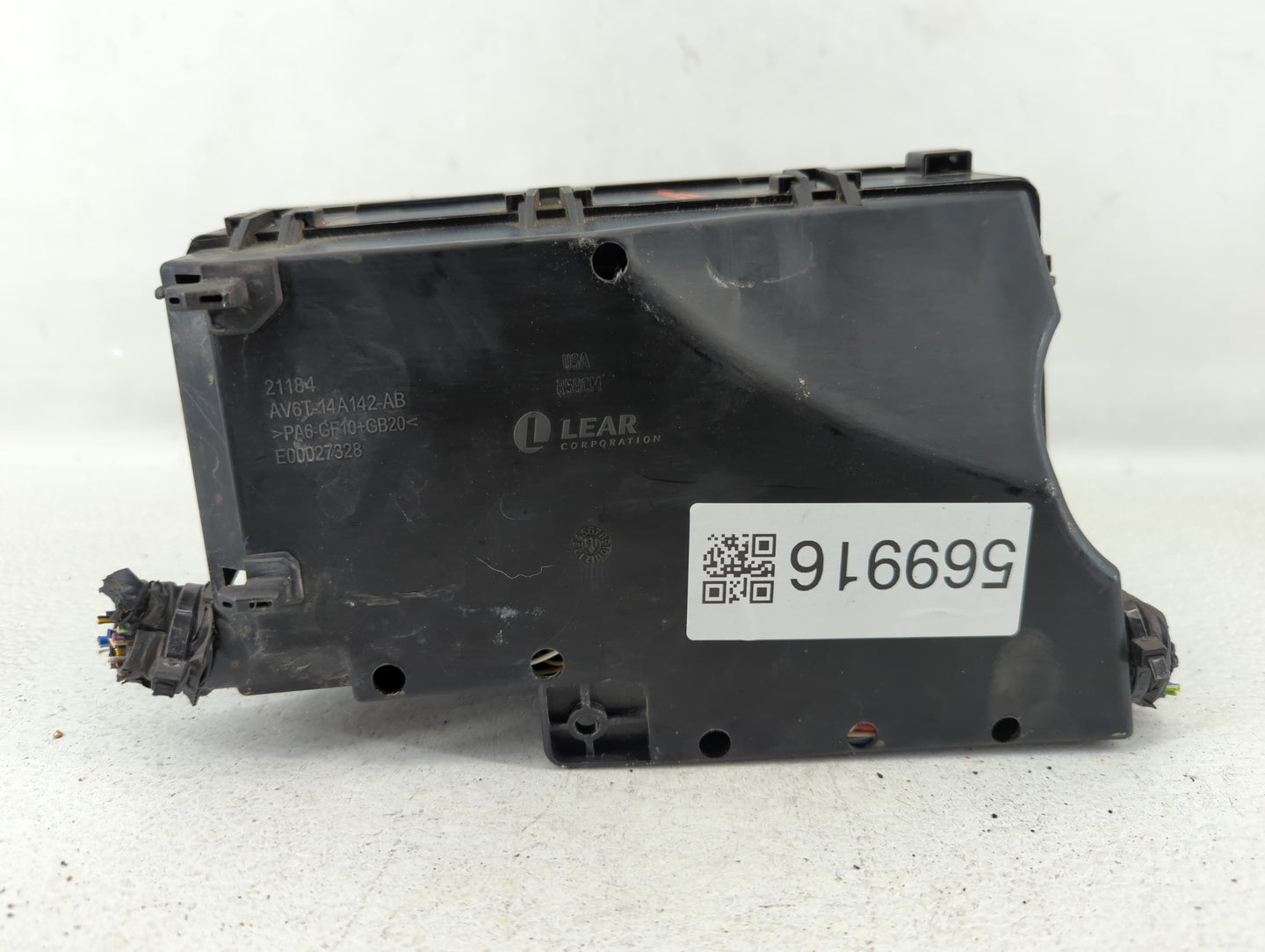 2016 Ford Focus Fusebox Fuse Box Panel Relay Module P/N:AV6T-14A067-AD Fits OEM Used Auto Parts - Oemusedautoparts1.com