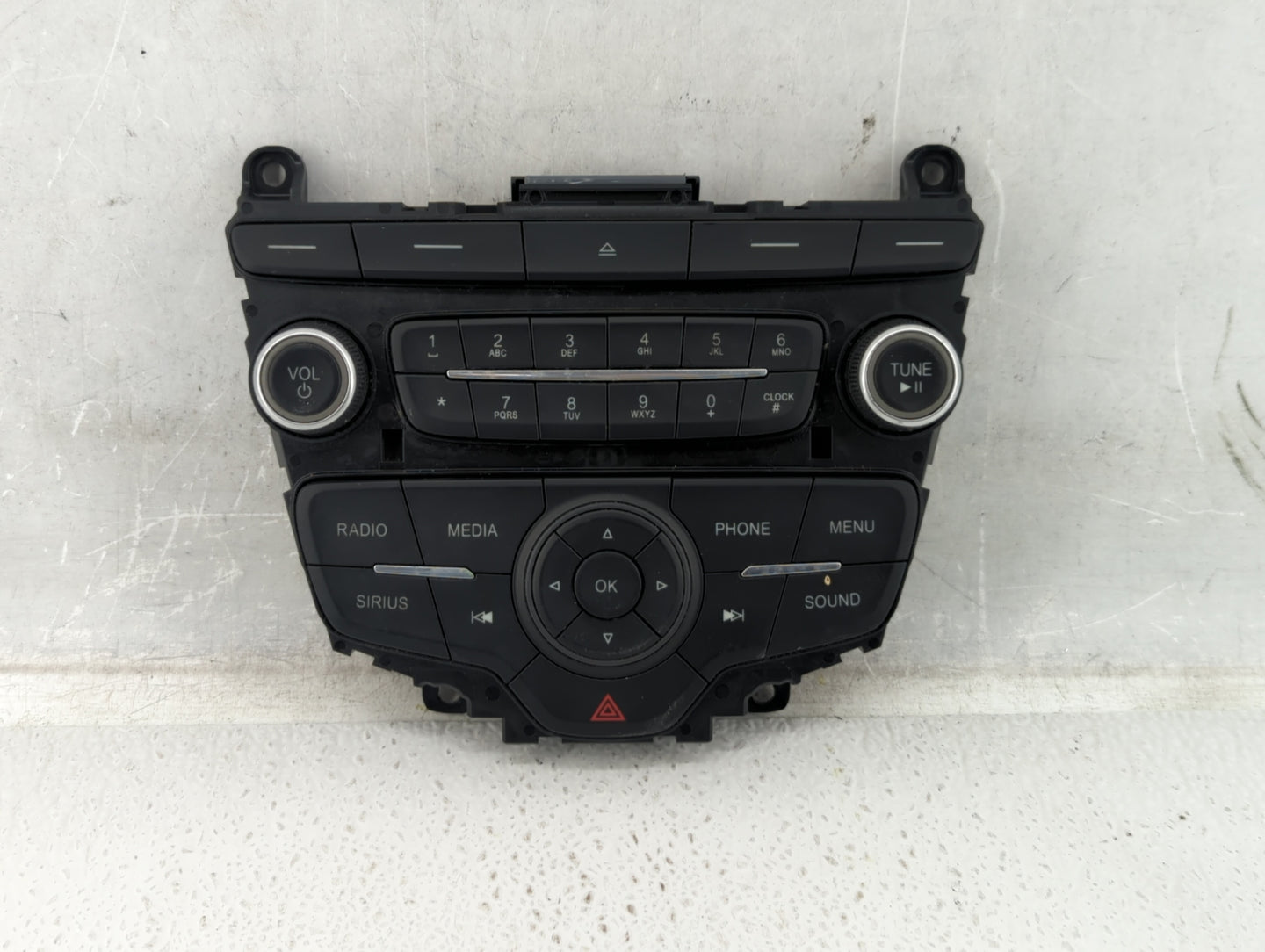 2015-2018 Ford Focus Radio AM FM Cd Player Receiver Replacement P/N:F1ET18K811KD Fits Fits 2015 2016 2017 2018 2019 OEM Used