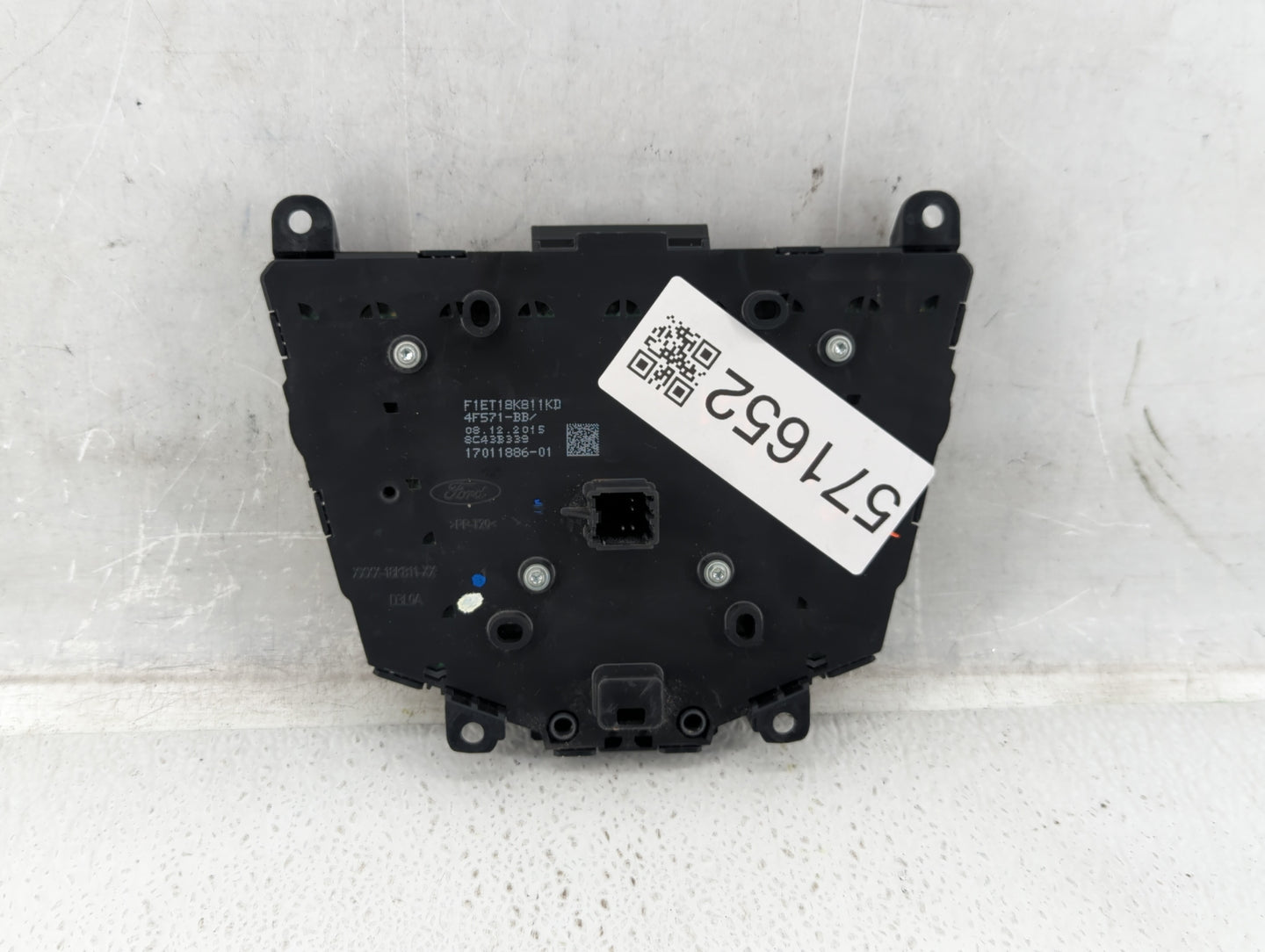 2015-2018 Ford Focus Radio AM FM Cd Player Receiver Replacement P/N:F1ET18K811KD Fits Fits 2015 2016 2017 2018 2019 OEM Used