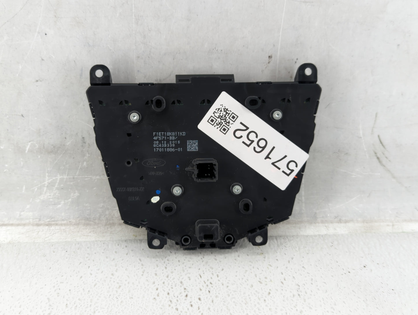 2015-2018 Ford Focus Radio AM FM Cd Player Receiver Replacement P/N:F1ET18K811KD Fits Fits 2015 2016 2017 2018 2019 OEM Used