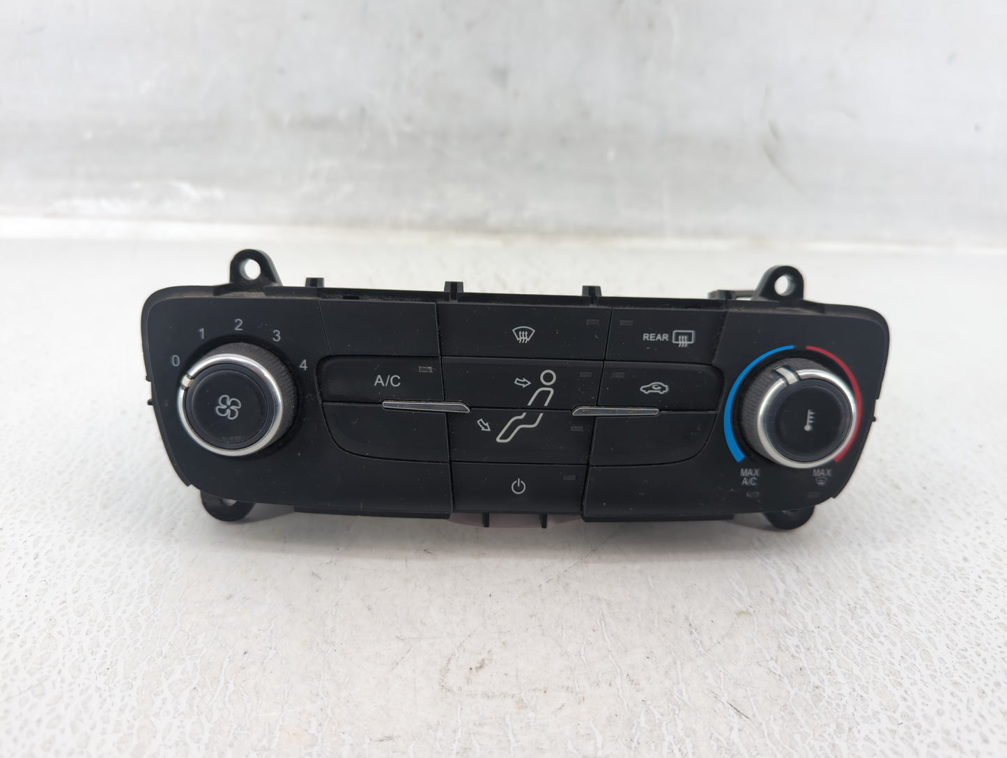 2015-2018 Ford Focus Climate Control Module Temperature AC/Heater Replacement P/N:F1ET-19980-JF F1ET-19980-JG Fits OEM Used 