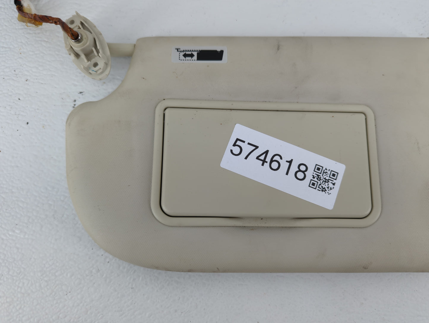 2013-2018 Ford Focus Sun Visor Shade Replacement Passenger Right Mirror Fits Fits 2013 2014 2015 2016 2017 2018 OEM Used Aut