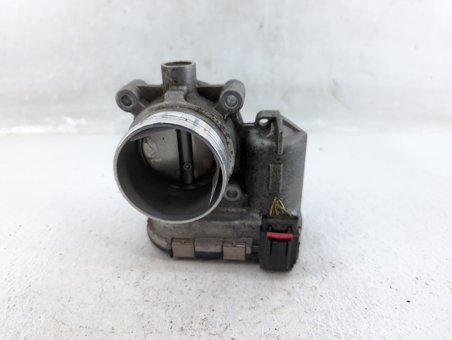 2014-2018 Ford Focus Throttle Body P/N:DS7E-9F991-BB Fits Fits 2014 2015 2016 2017 2018 2019 2020 2021 2022 OEM Used Auto Pa