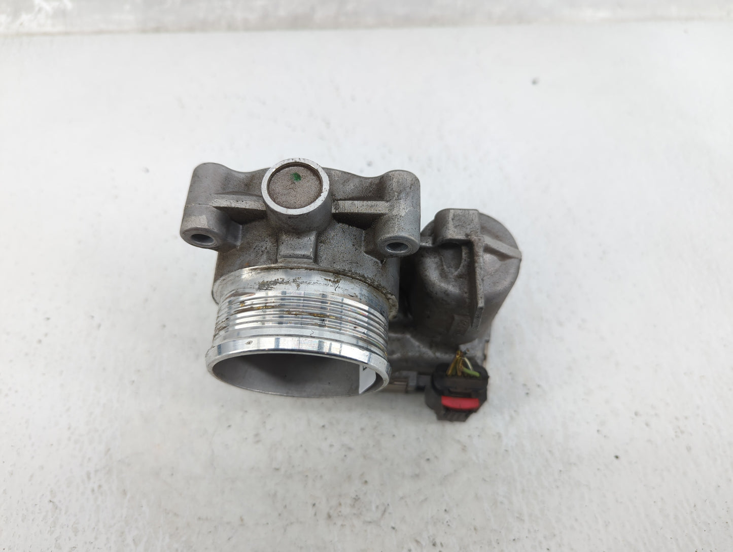 2014-2018 Ford Focus Throttle Body P/N:DS7E-9F991-BB Fits Fits 2014 2015 2016 2017 2018 2019 2020 2021 2022 OEM Used Auto Pa