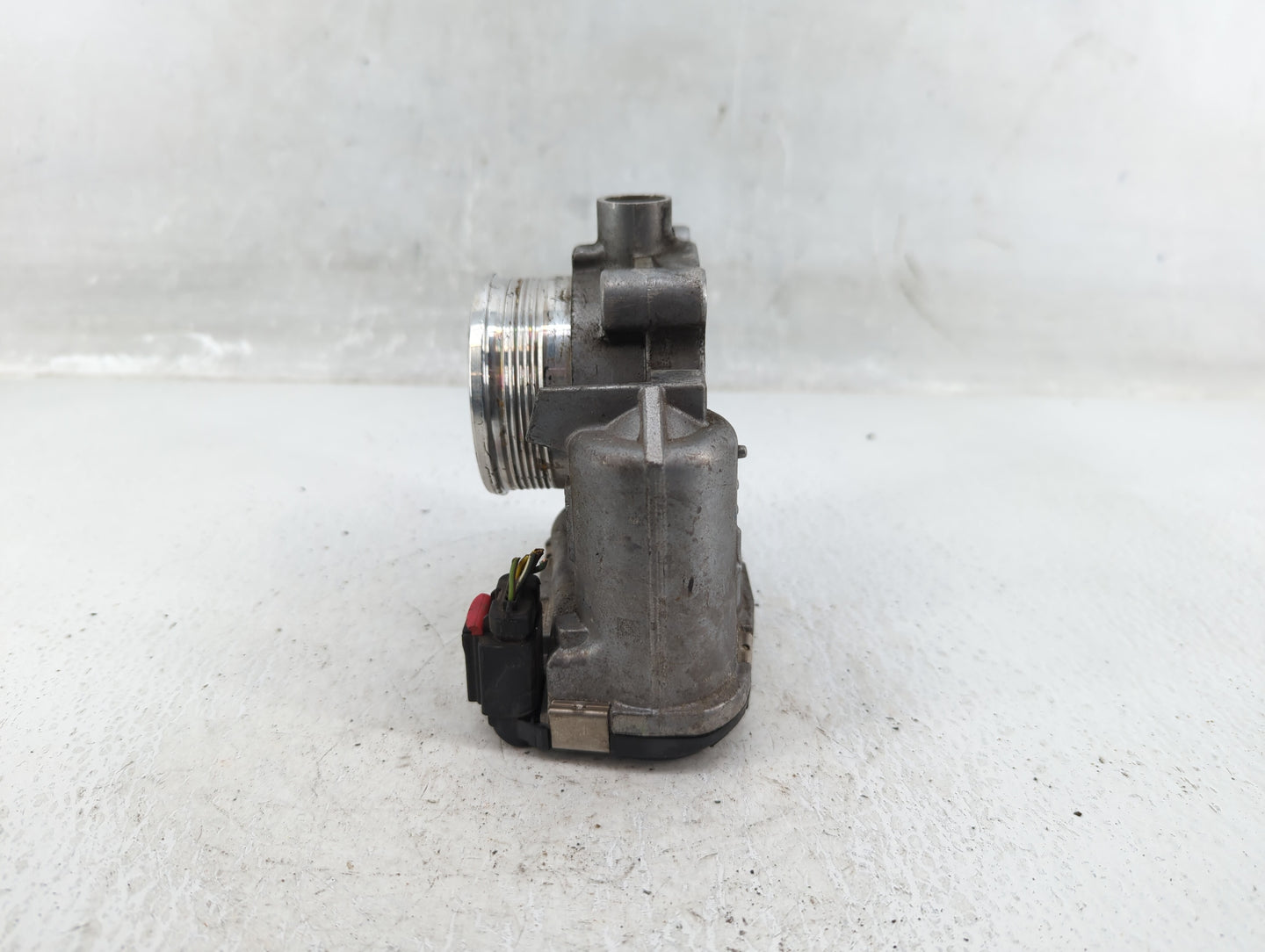 2014-2018 Ford Focus Throttle Body P/N:DS7E-9F991-BB Fits Fits 2014 2015 2016 2017 2018 2019 2020 2021 2022 OEM Used Auto Pa