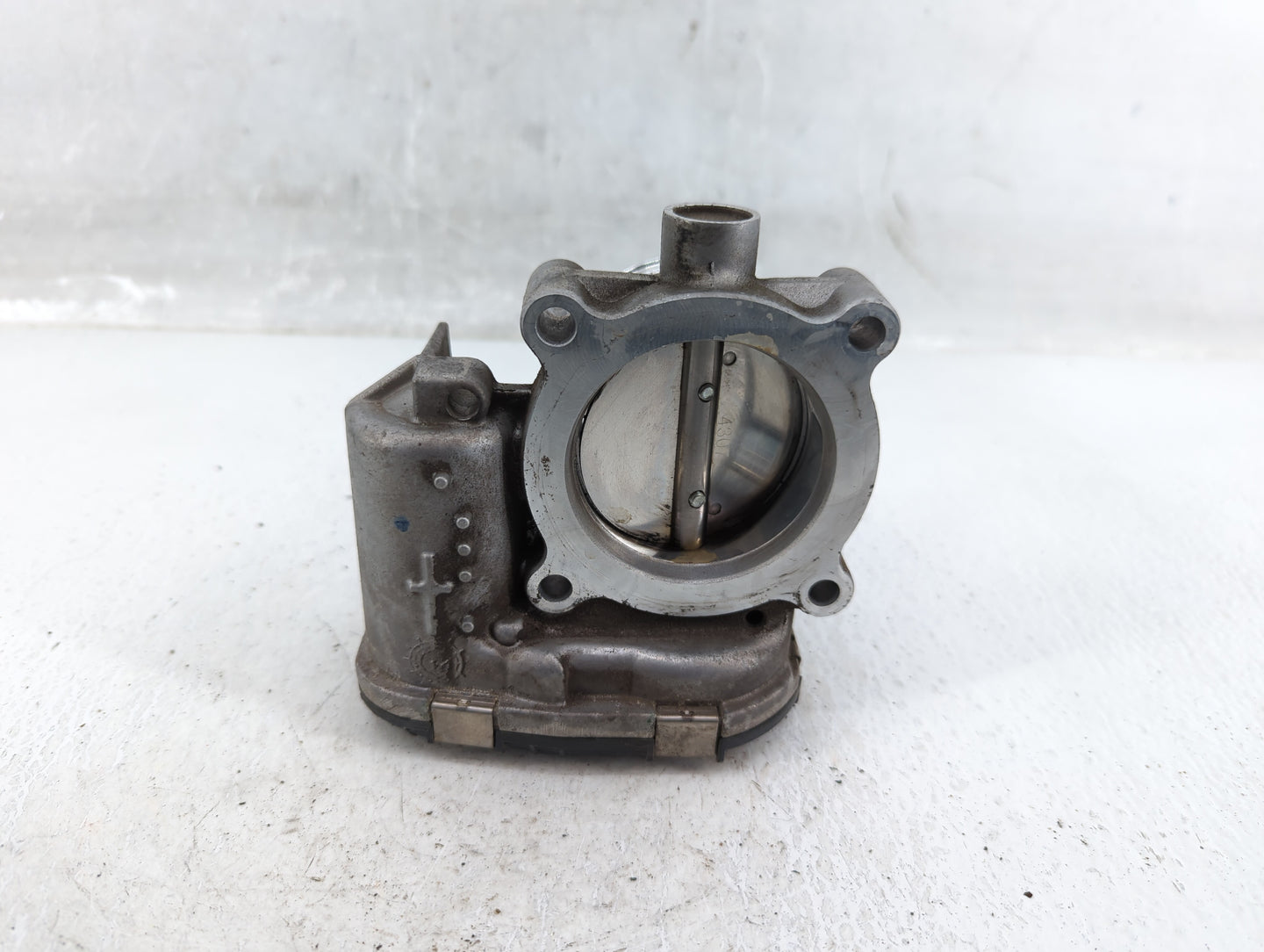 2014-2018 Ford Focus Throttle Body P/N:DS7E-9F991-BB Fits Fits 2014 2015 2016 2017 2018 2019 2020 2021 2022 OEM Used Auto Pa