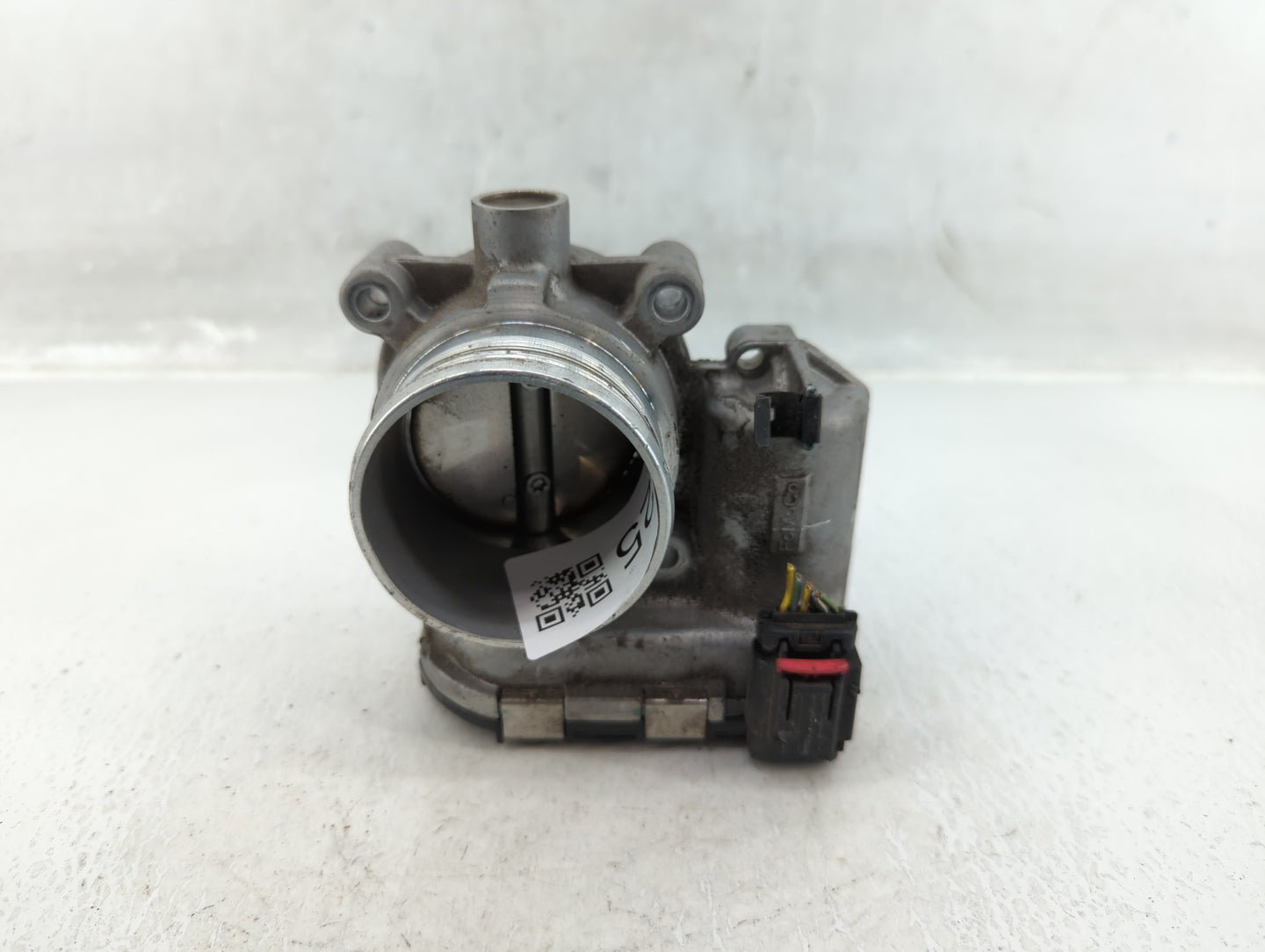 2014-2018 Ford Focus Throttle Body P/N:DS7E-9F991-BB Fits Fits 2014 2015 2016 2017 2018 2019 2020 2021 2022 OEM Used Auto Pa