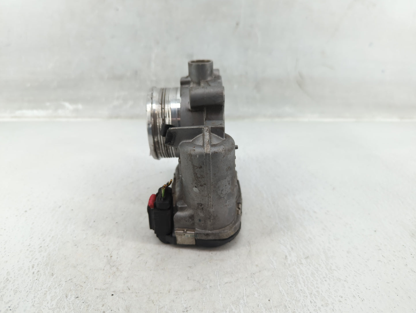2014-2018 Ford Focus Throttle Body P/N:DS7E-9F991-BB Fits Fits 2014 2015 2016 2017 2018 2019 2020 2021 2022 OEM Used Auto Pa