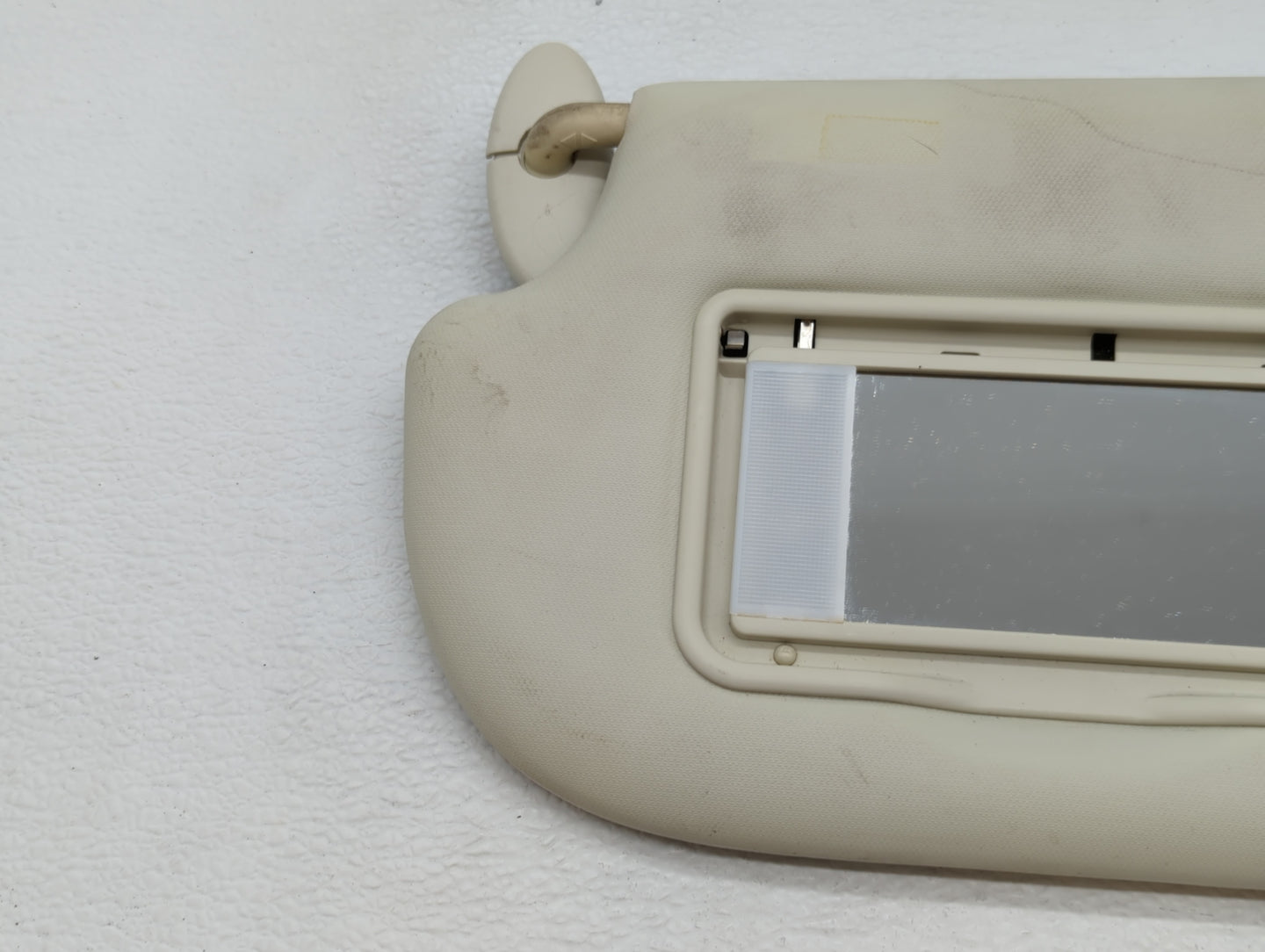 2013-2018 Ford Focus Sun Visor Shade Replacement Passenger Right Mirror Fits Fits 2013 2014 2015 2016 2017 2018 OEM Used Aut