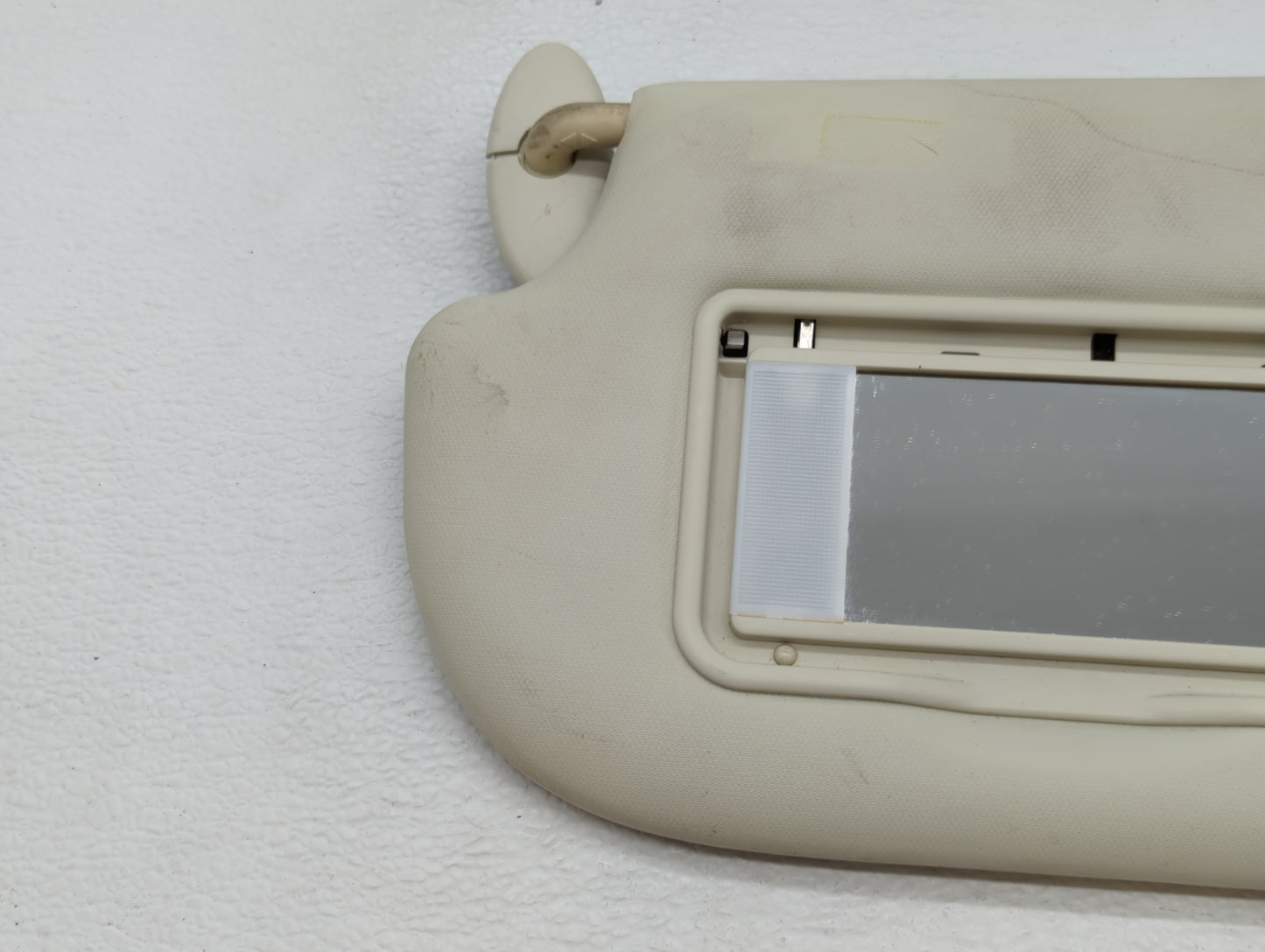 2013-2018 Ford Focus Sun Visor Shade Replacement Passenger Right Mirror Fits Fits 2013 2014 2015 2016 2017 2018 OEM Used Aut