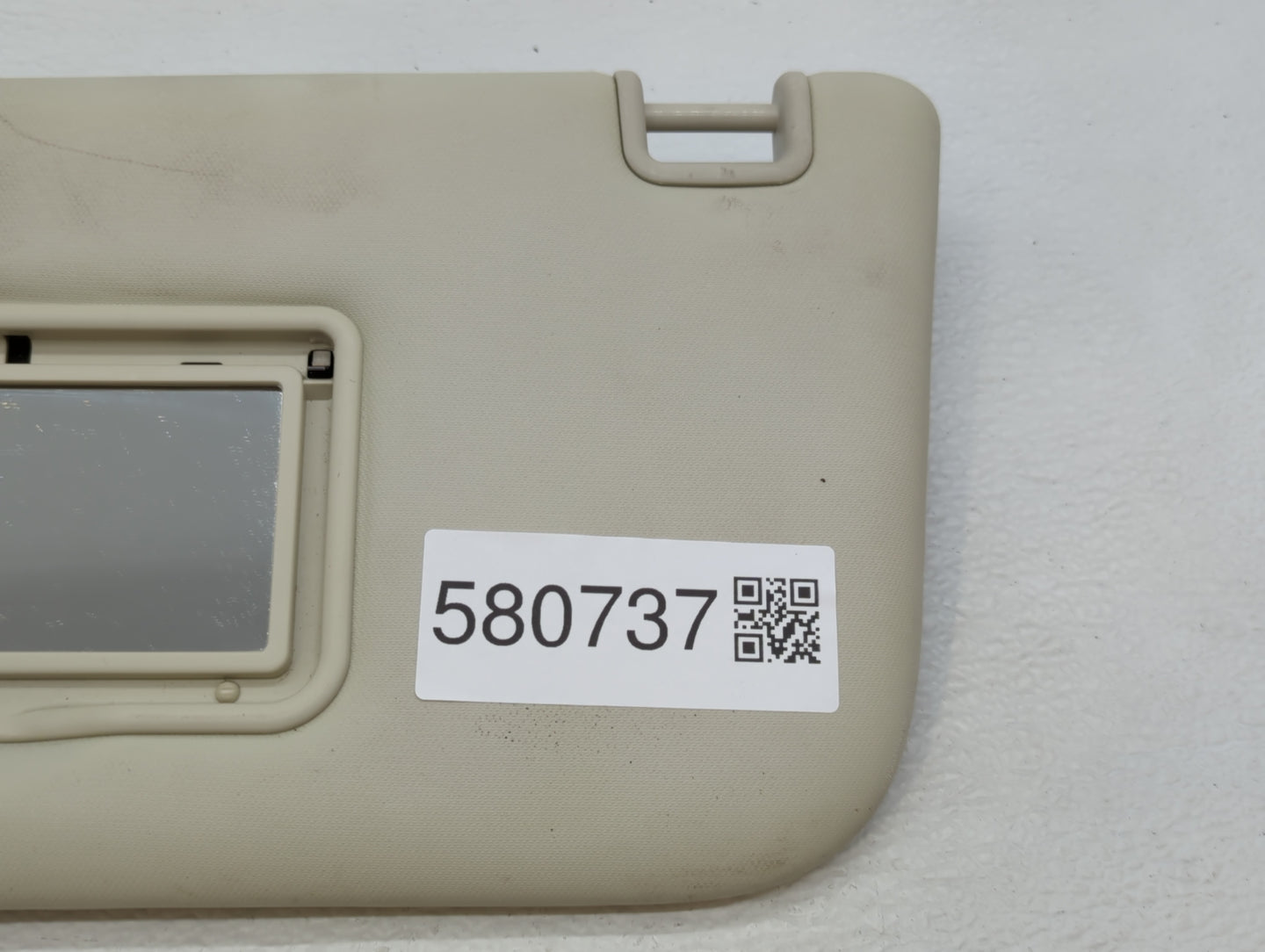 2013-2018 Ford Focus Sun Visor Shade Replacement Passenger Right Mirror Fits Fits 2013 2014 2015 2016 2017 2018 OEM Used Aut