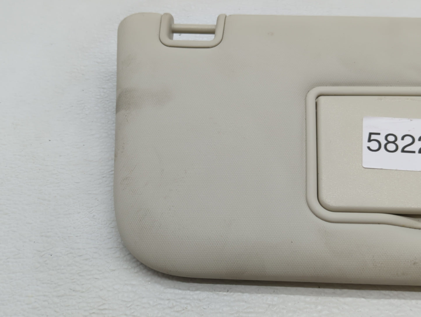 2013-2018 Ford Focus Sun Visor Shade Replacement Passenger Right Mirror Fits Fits 2013 2014 2015 2016 2017 2018 OEM Used Aut