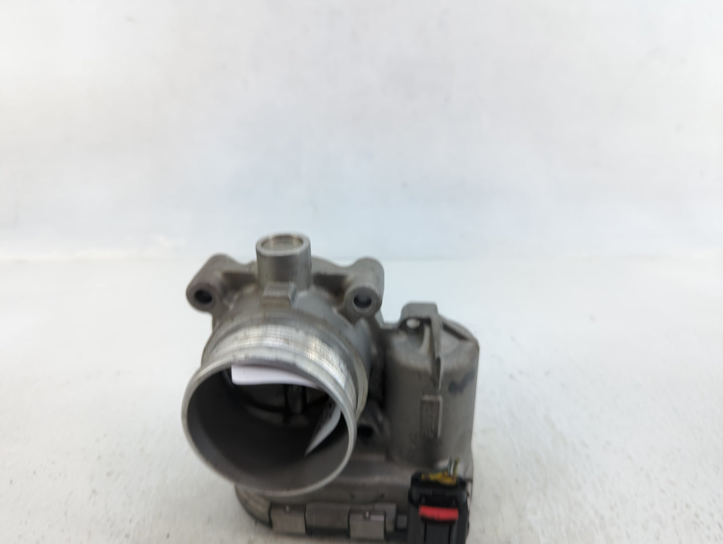 2014-2018 Ford Focus Throttle Body P/N:DS7E-9F991-BB Fits Fits 2014 2015 2016 2017 2018 2019 2020 2021 2022 OEM Used Auto Pa