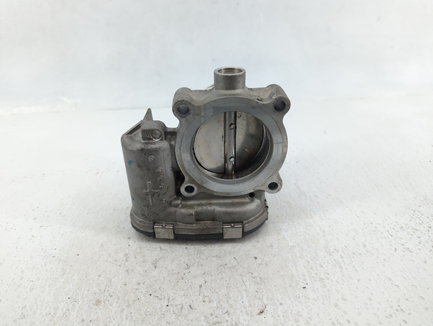 2014-2018 Ford Focus Throttle Body P/N:DS7E-9F991-BB Fits Fits 2014 2015 2016 2017 2018 2019 2020 2021 2022 OEM Used Auto Pa