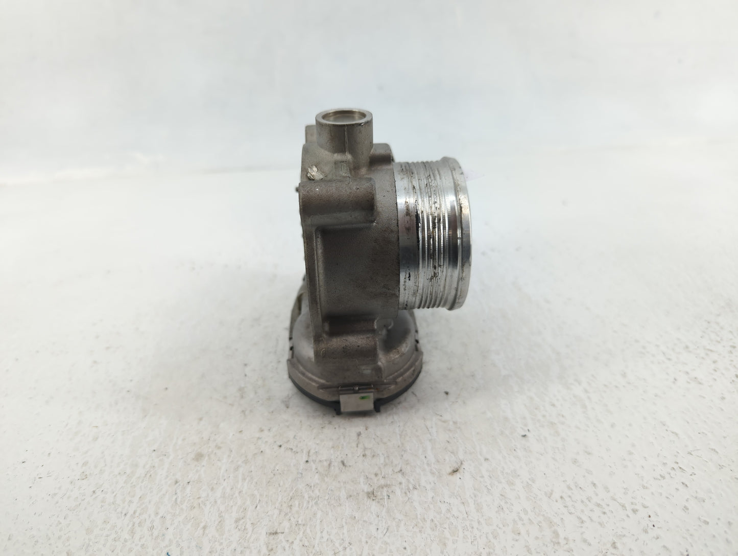 2014-2018 Ford Focus Throttle Body P/N:DS7E-9F991-BB Fits Fits 2014 2015 2016 2017 2018 2019 2020 2021 2022 OEM Used Auto Pa
