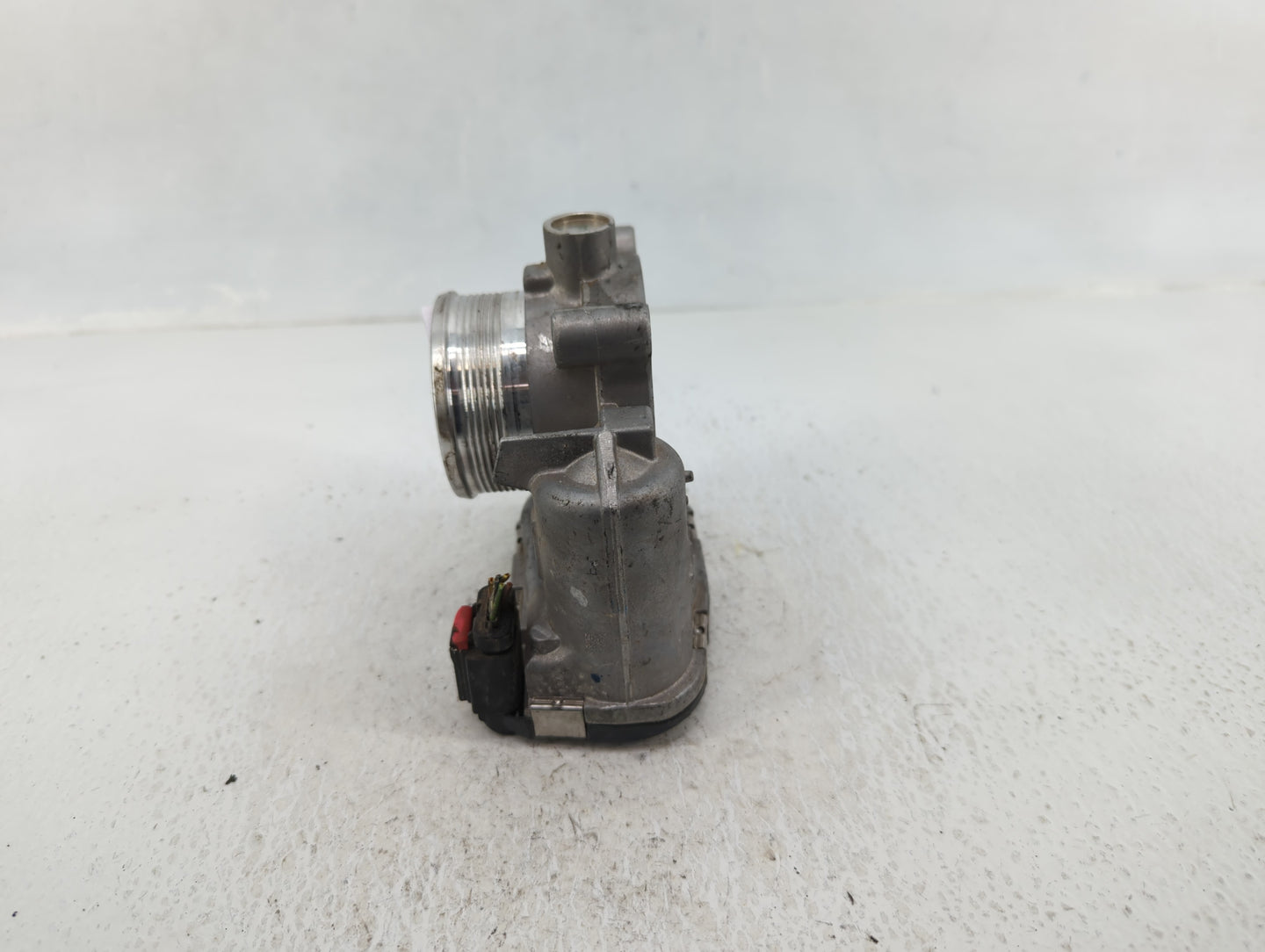 2014-2018 Ford Focus Throttle Body P/N:DS7E-9F991-BB Fits Fits 2014 2015 2016 2017 2018 2019 2020 2021 2022 OEM Used Auto Pa