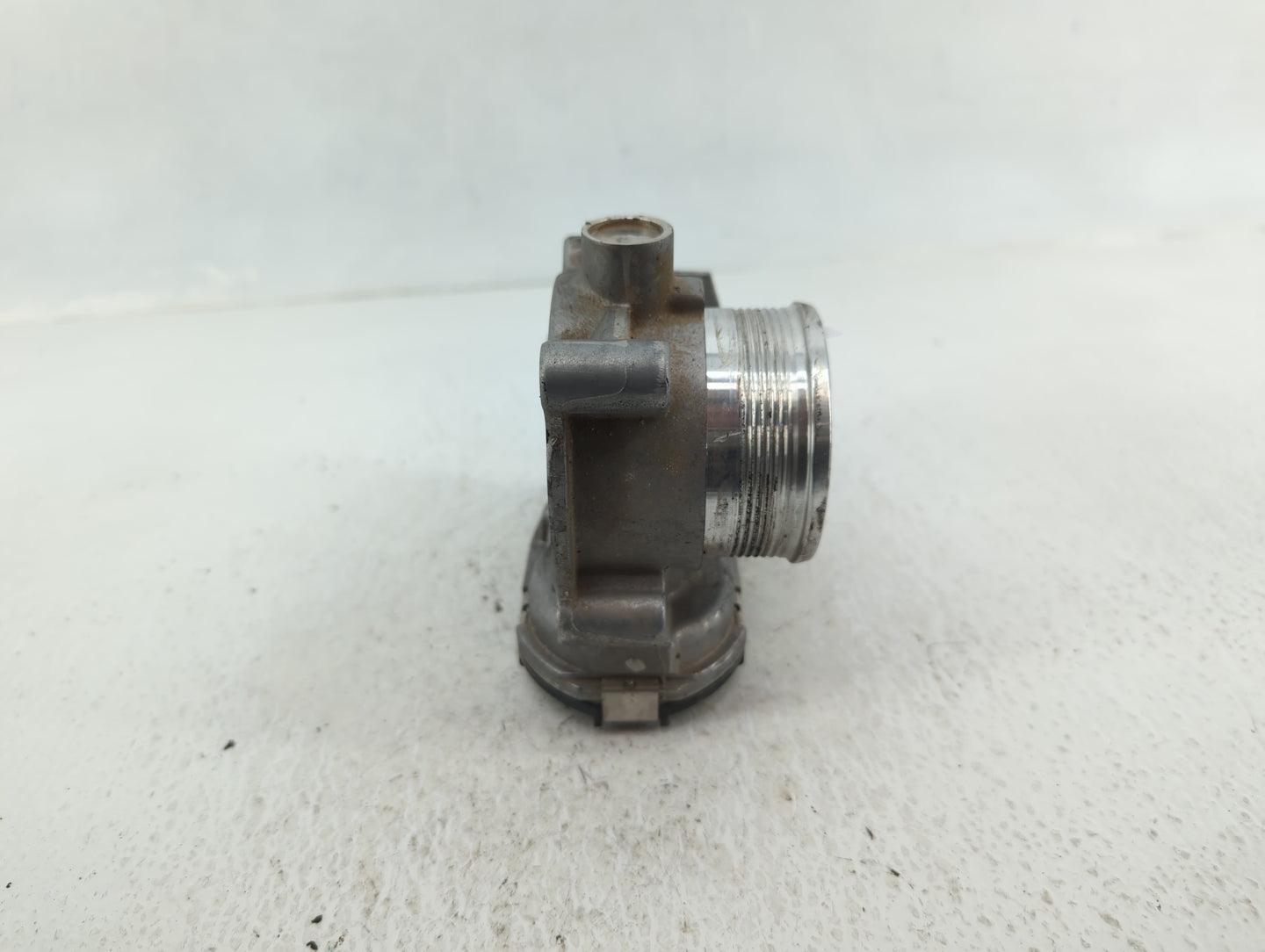 2014-2018 Ford Focus Throttle Body P/N:DS7E-9F991-BB Fits Fits 2014 2015 2016 2017 2018 2019 2020 2021 2022 OEM Used Auto Pa