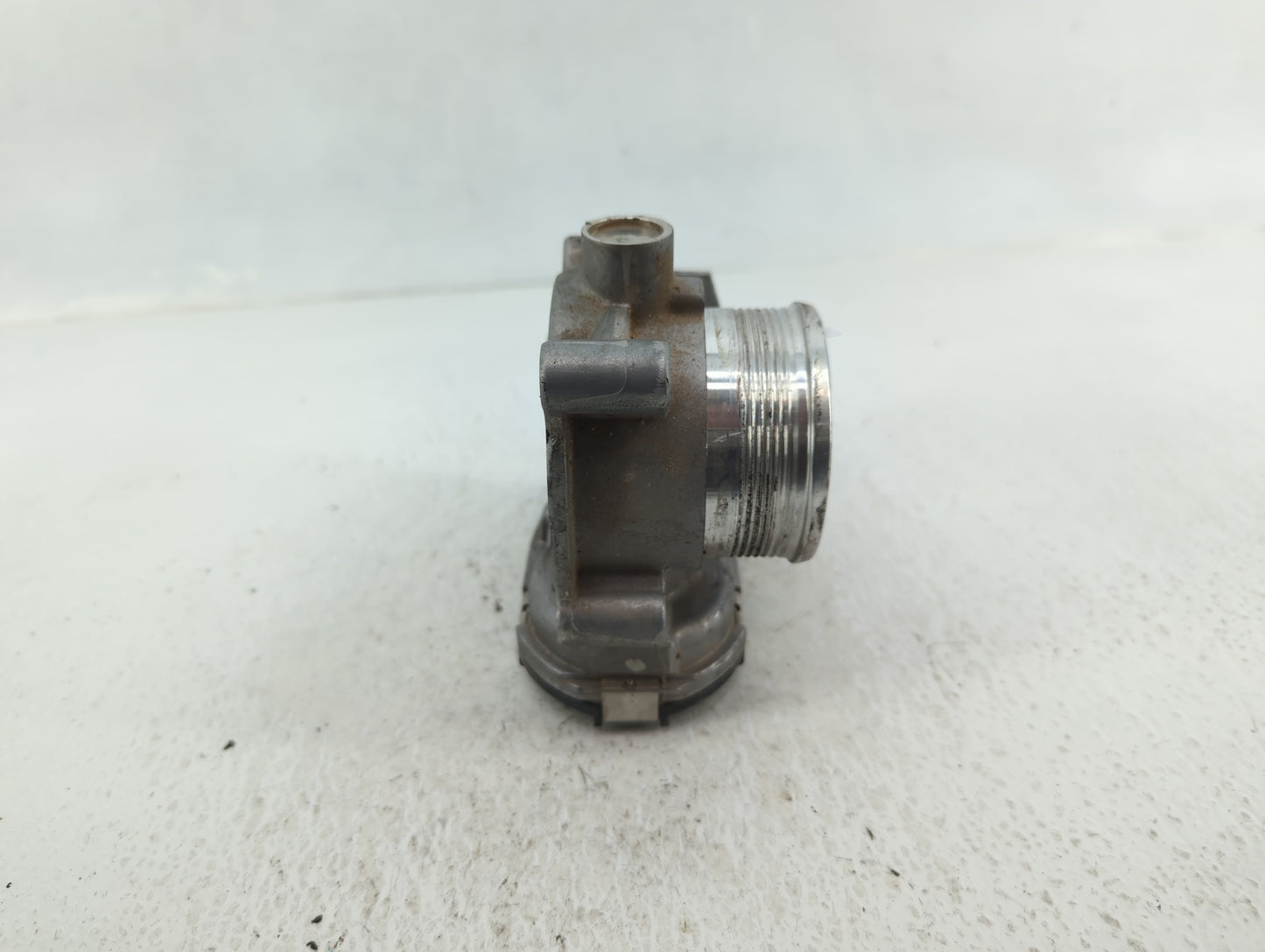 2014-2018 Ford Focus Throttle Body P/N:DS7E-9F991-BB Fits Fits 2014 2015 2016 2017 2018 2019 2020 2021 2022 OEM Used Auto Pa