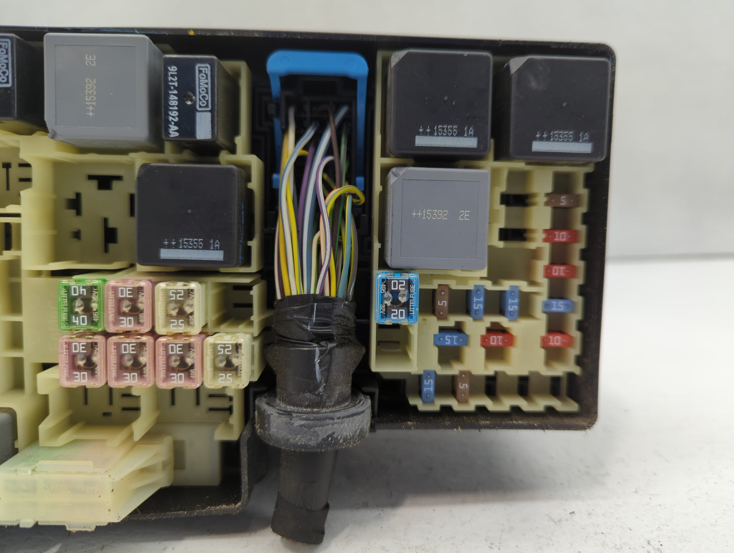 2016 Ford Focus Fusebox Fuse Box Panel Relay Module P/N:AV6T-14A067-AD Fits OEM Used Auto Parts - Oemusedautoparts1.com