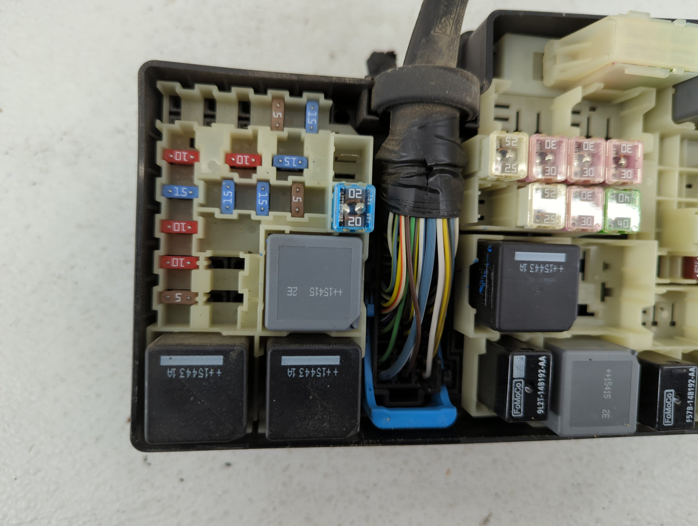 2016 Ford Focus Fusebox Fuse Box Panel Relay Module P/N:AV6T-14A067-AD Fits OEM Used Auto Parts - Oemusedautoparts1.com
