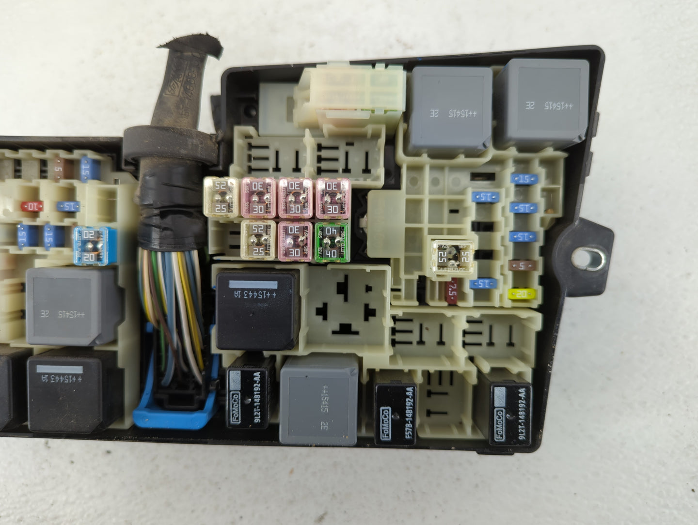 2016 Ford Focus Fusebox Fuse Box Panel Relay Module P/N:AV6T-14A067-AD Fits OEM Used Auto Parts - Oemusedautoparts1.com