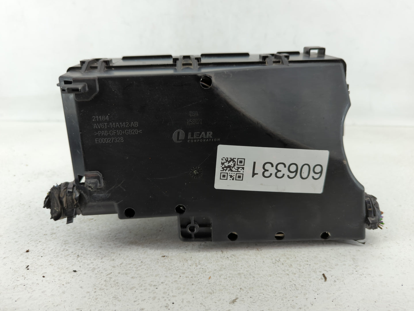 2016 Ford Focus Fusebox Fuse Box Panel Relay Module P/N:AV6T-14A067-AD Fits OEM Used Auto Parts - Oemusedautoparts1.com