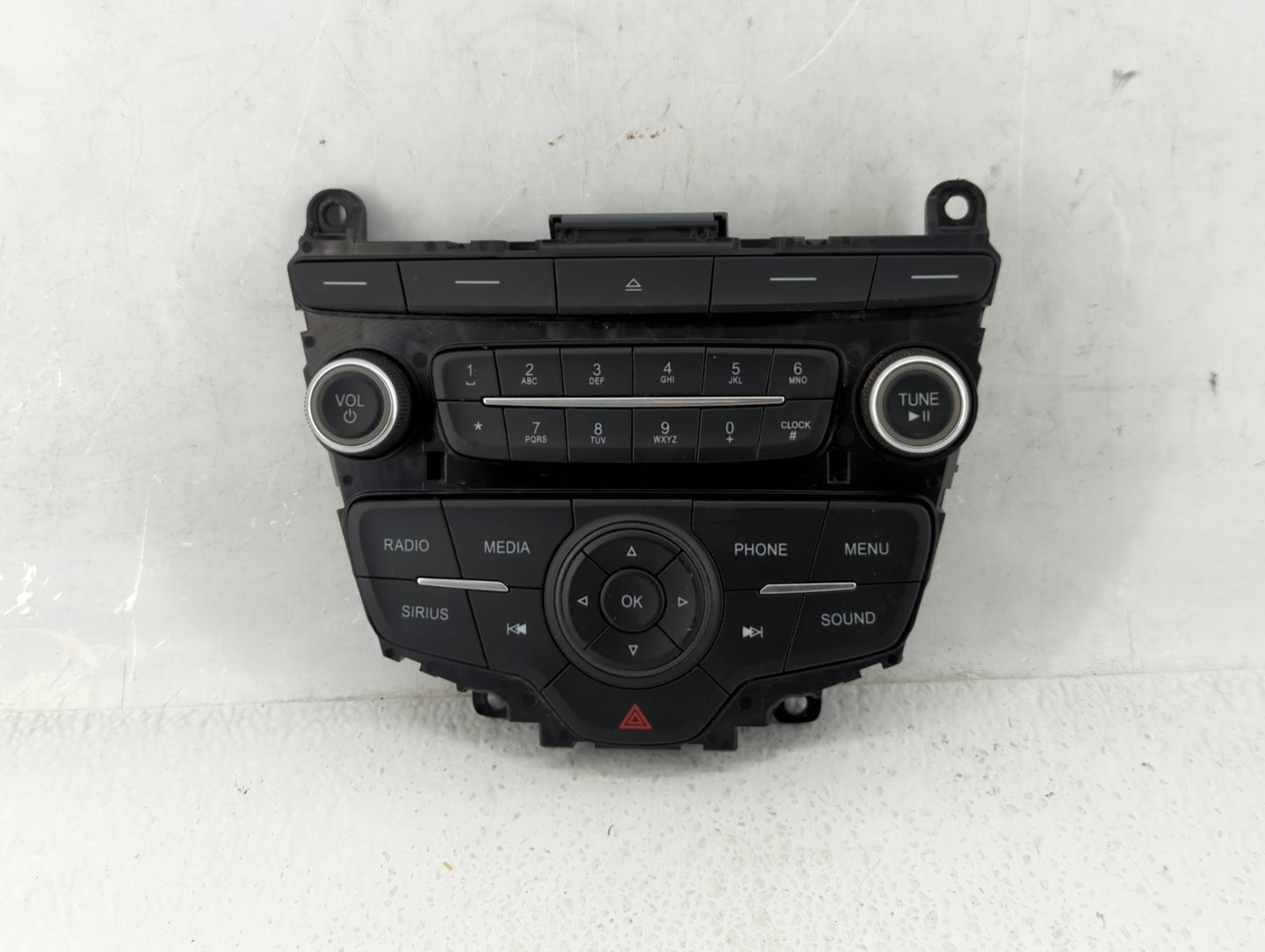 2015-2018 Ford Focus Radio AM FM Cd Player Receiver Replacement P/N:F1ET18K811KD Fits Fits 2015 2016 2017 2018 2019 OEM Used