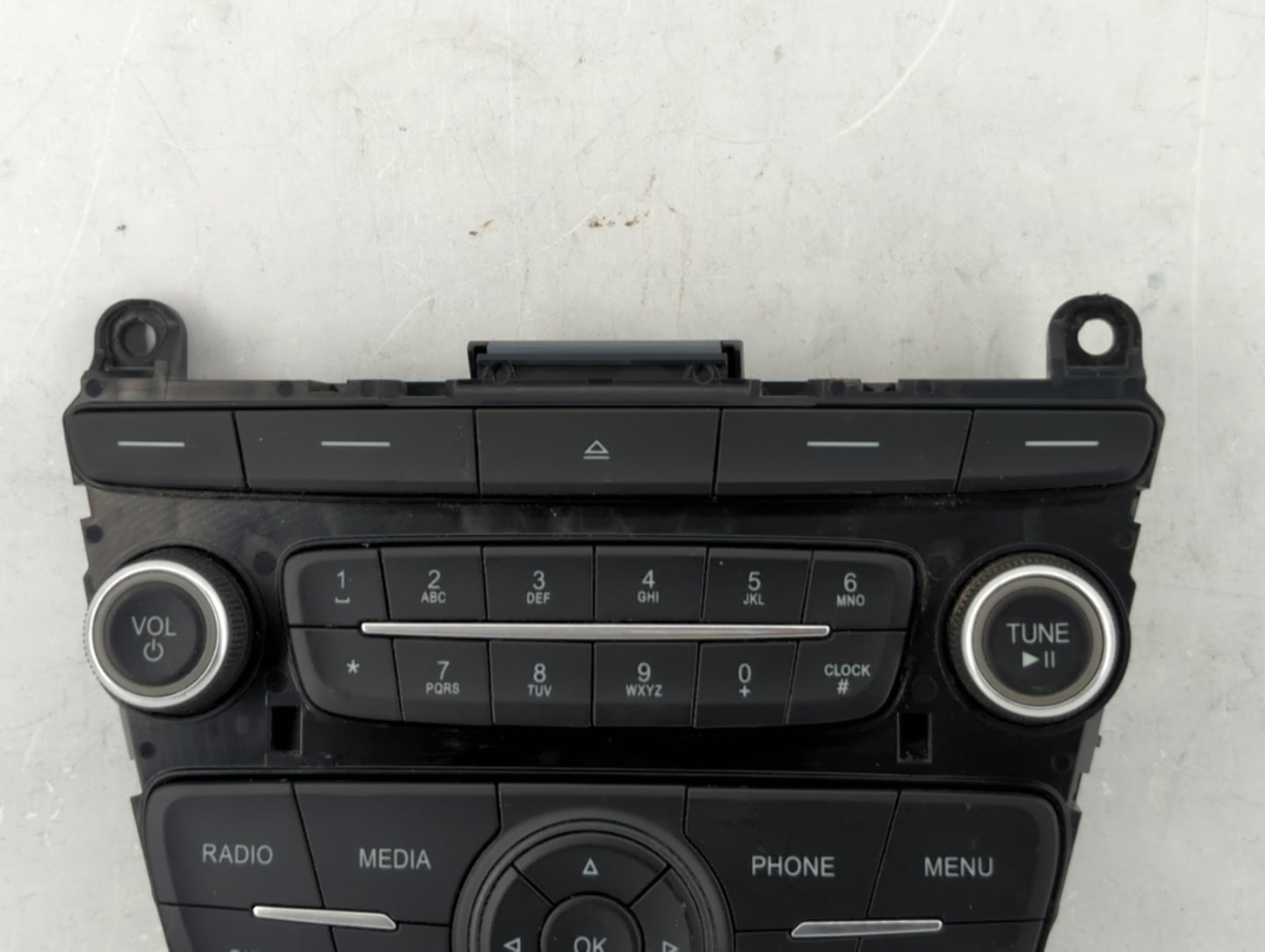 2015-2018 Ford Focus Radio AM FM Cd Player Receiver Replacement P/N:F1ET18K811KD Fits Fits 2015 2016 2017 2018 2019 OEM Used