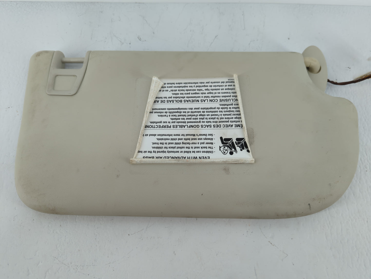 2013-2018 Ford Focus Sun Visor Shade Replacement Driver Left Mirror Fits Fits 2013 2014 2015 2016 2017 2018 OEM Used Auto Pa