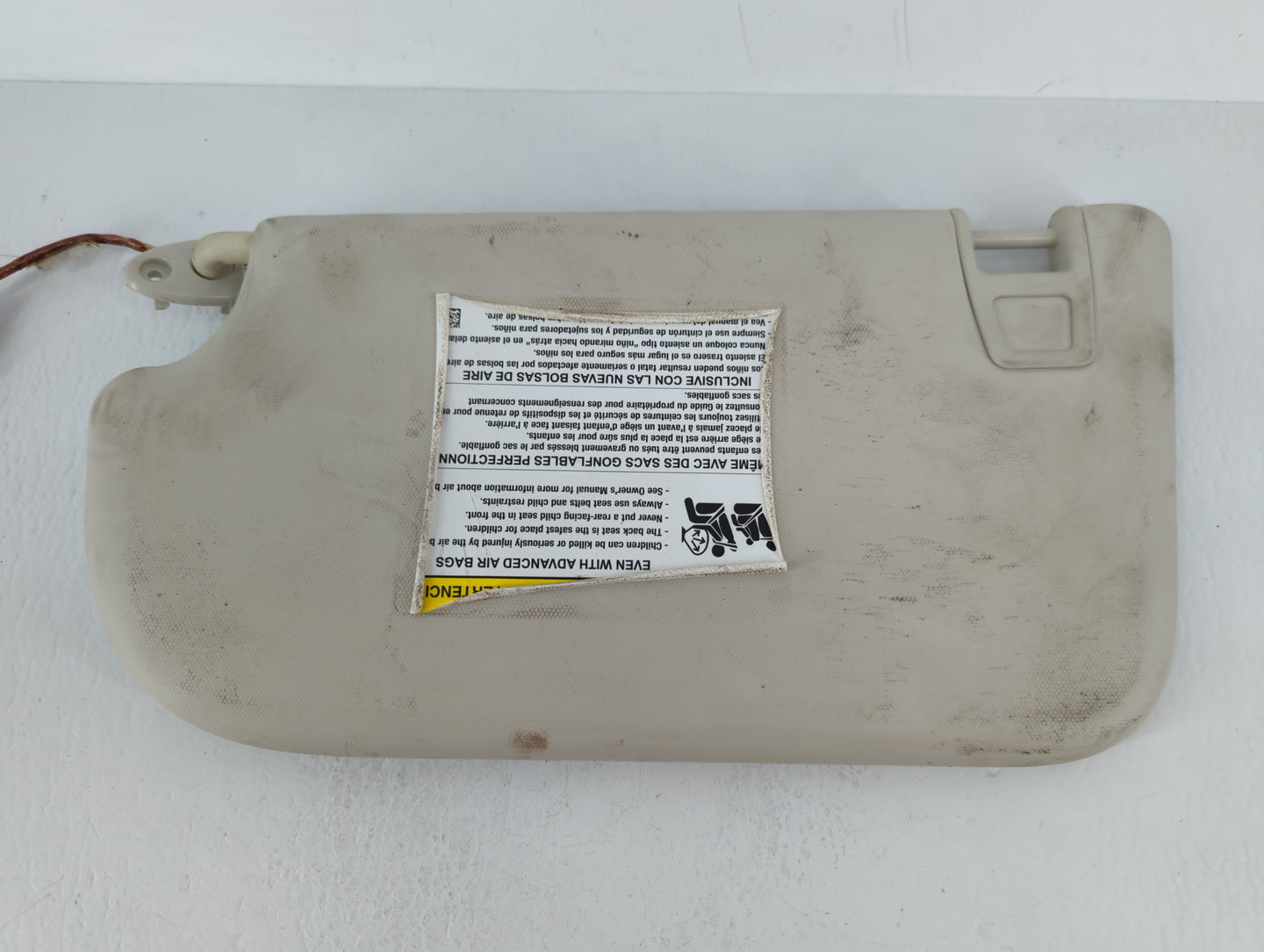 2013-2018 Ford Focus Sun Visor Shade Replacement Driver Left Mirror Fits Fits 2013 2014 2015 2016 2017 2018 OEM Used Auto Pa