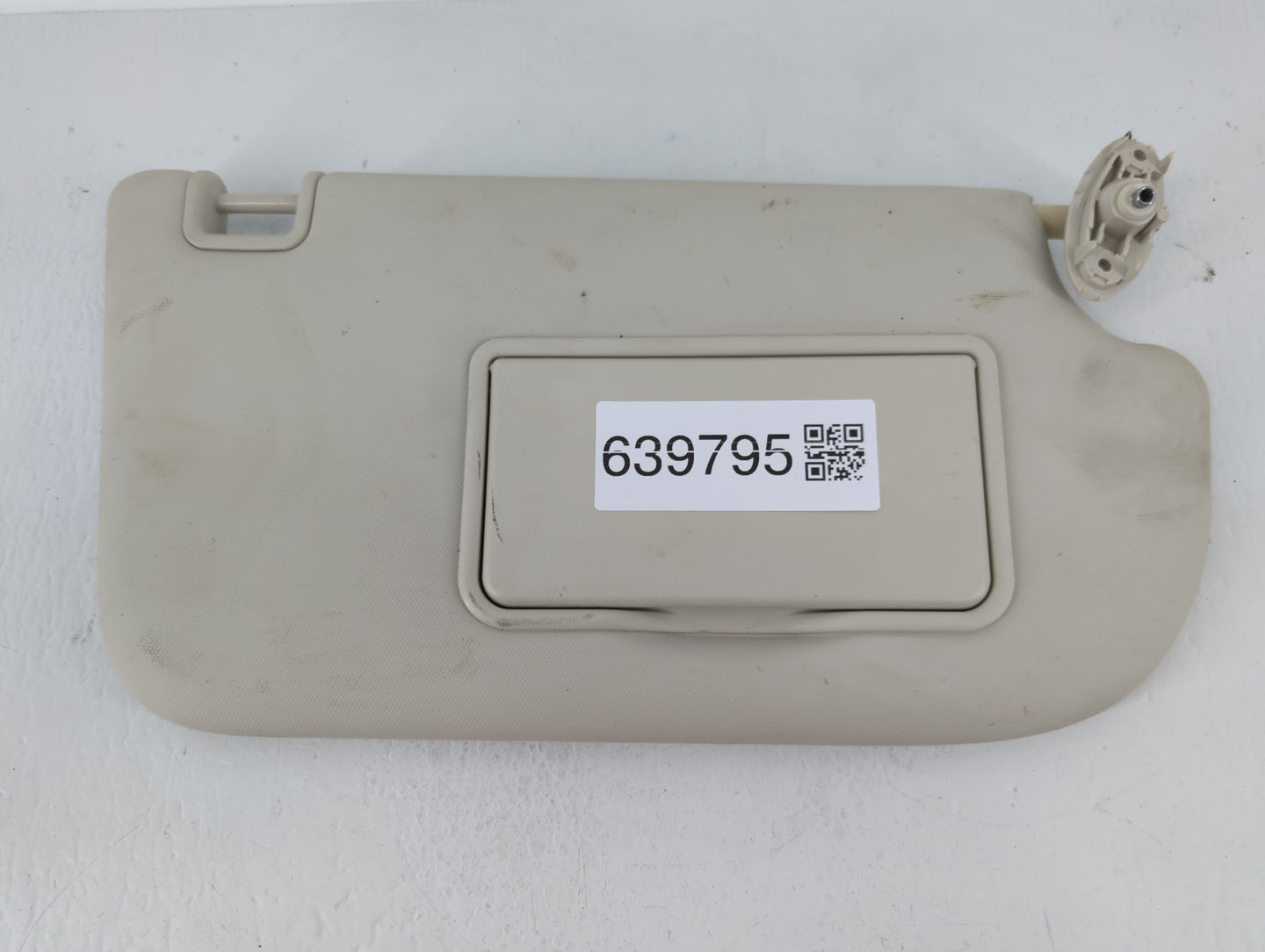 2013-2018 Ford Focus Sun Visor Shade Replacement Passenger Right Mirror Fits Fits 2013 2014 2015 2016 2017 2018 OEM Used Aut