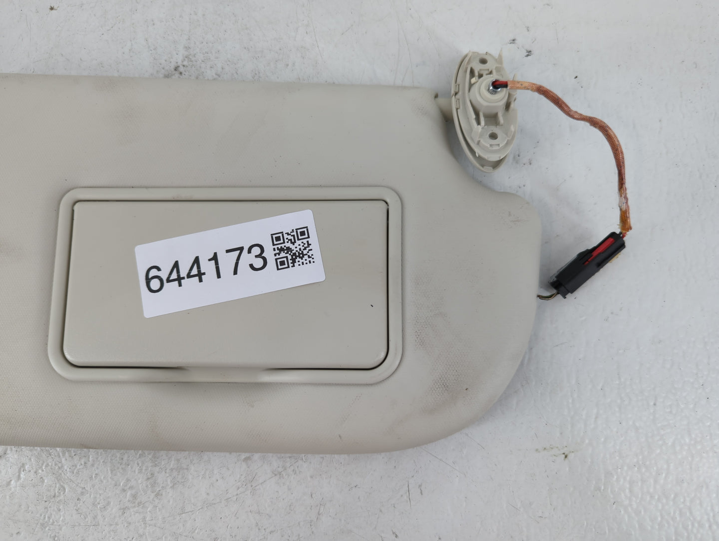 2013-2018 Ford Focus Sun Visor Shade Replacement Passenger Right Mirror Fits Fits 2013 2014 2015 2016 2017 2018 OEM Used Aut