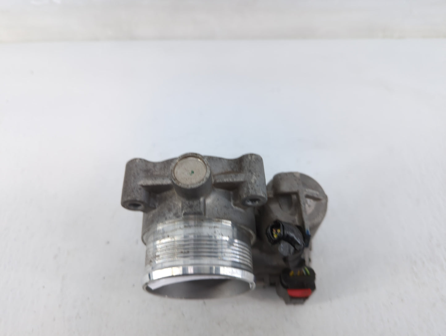 2014-2018 Ford Focus Throttle Body P/N:DS7E-9F991-BB Fits Fits 2014 2015 2016 2017 2018 2019 2020 2021 2022 OEM Used Auto Pa