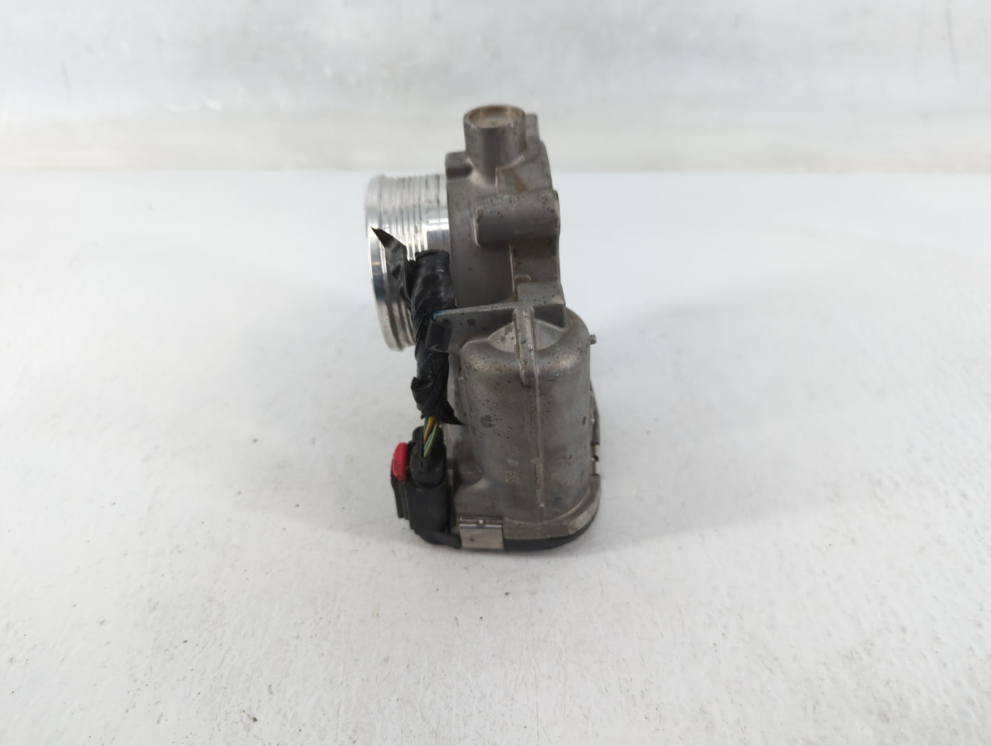 2014-2018 Ford Focus Throttle Body P/N:DS7E-9F991-BB Fits Fits 2014 2015 2016 2017 2018 2019 2020 2021 2022 OEM Used Auto Pa