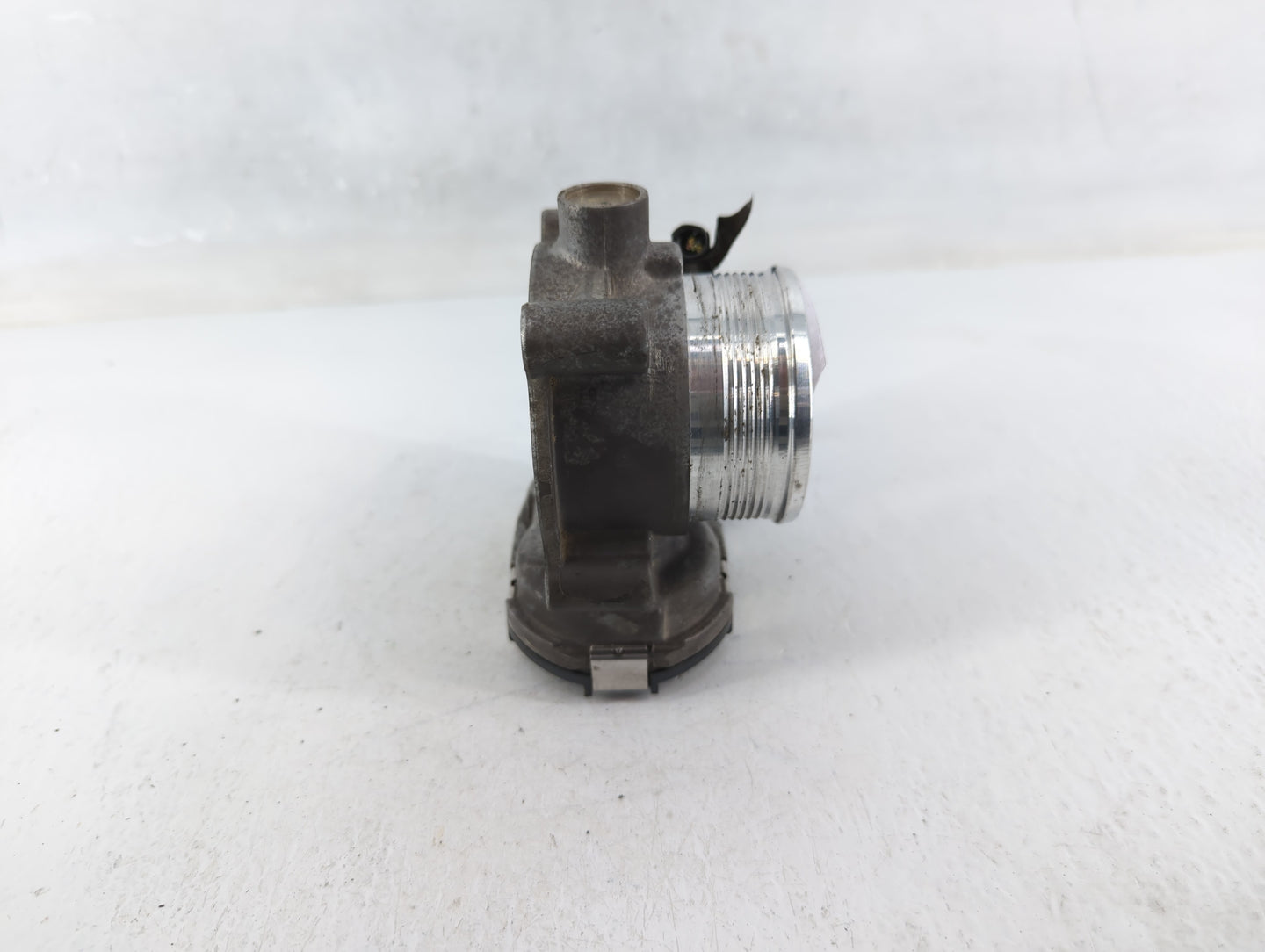 2014-2018 Ford Focus Throttle Body P/N:DS7E-9F991-BB Fits Fits 2014 2015 2016 2017 2018 2019 2020 2021 2022 OEM Used Auto Pa