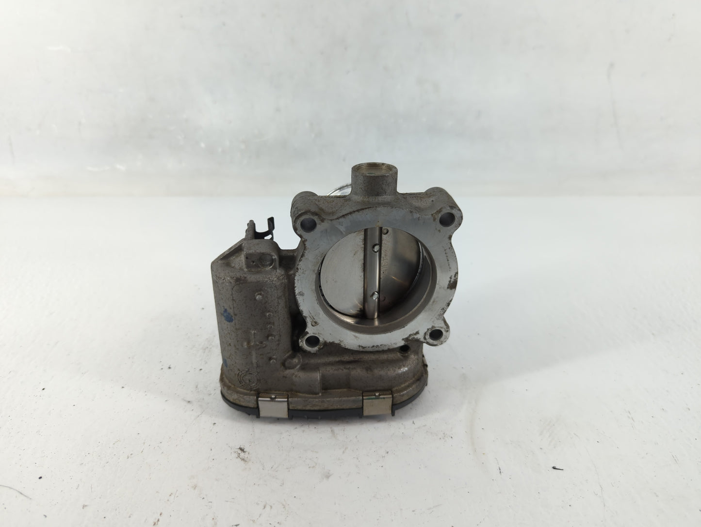 2014-2018 Ford Focus Throttle Body P/N:DS7E-9F991-BB Fits Fits 2014 2015 2016 2017 2018 2019 2020 2021 2022 OEM Used Auto Pa