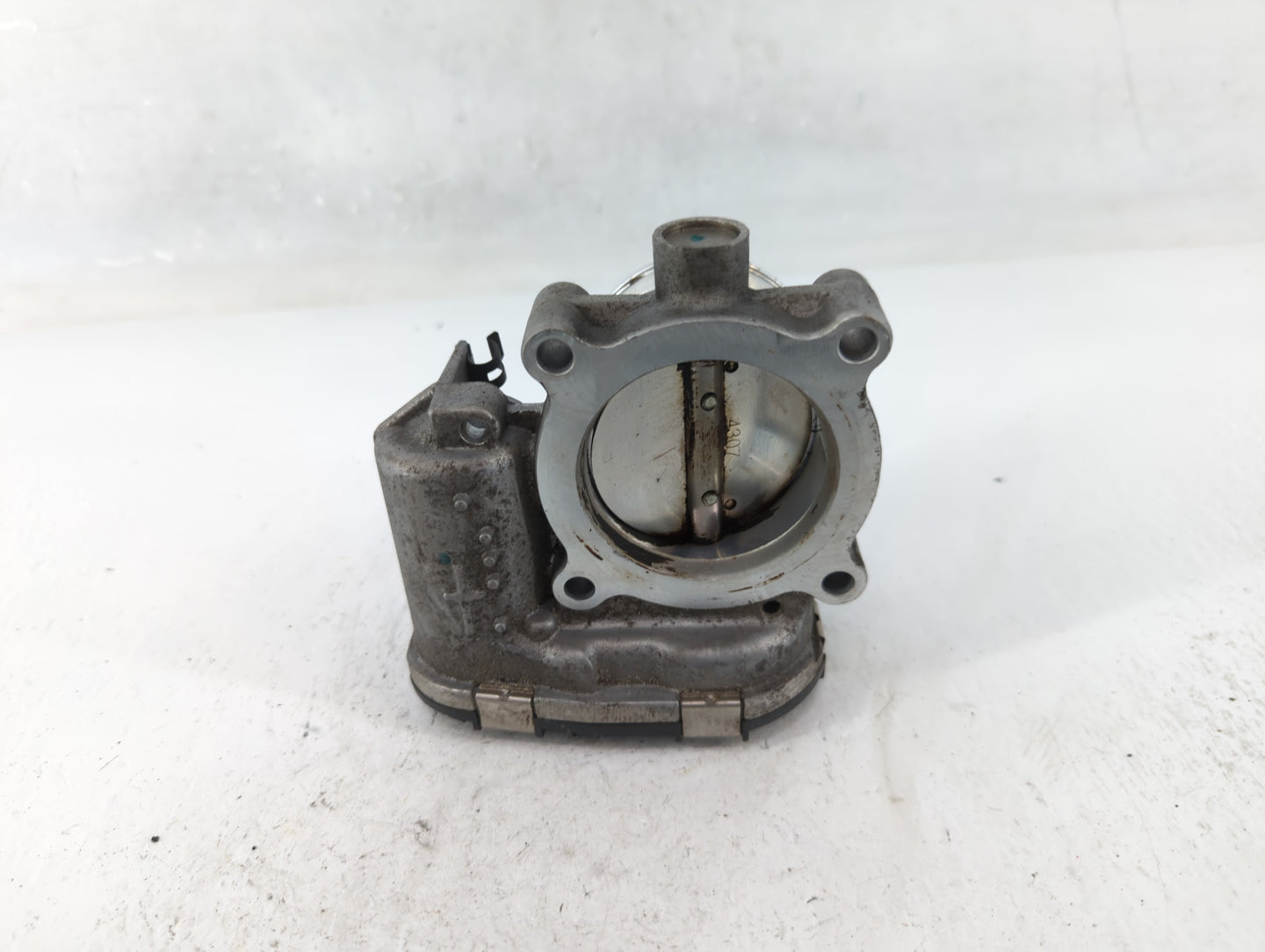 2014-2018 Ford Focus Throttle Body P/N:DS7E-9F991-BB Fits Fits 2014 2015 2016 2017 2018 2019 2020 2021 2022 OEM Used Auto Pa