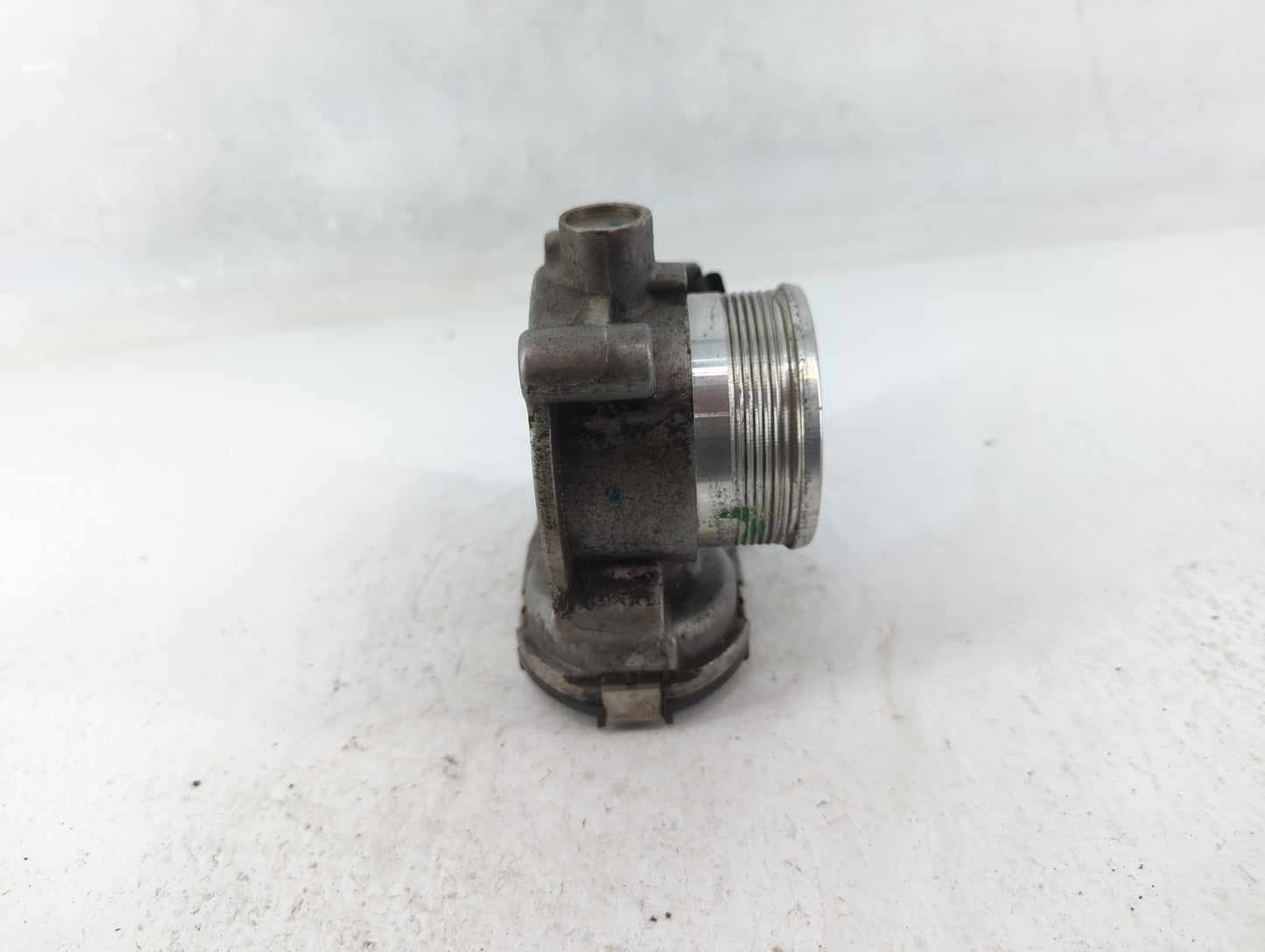 2014-2018 Ford Focus Throttle Body P/N:DS7E-9F991-BB Fits Fits 2014 2015 2016 2017 2018 2019 2020 2021 2022 OEM Used Auto Pa