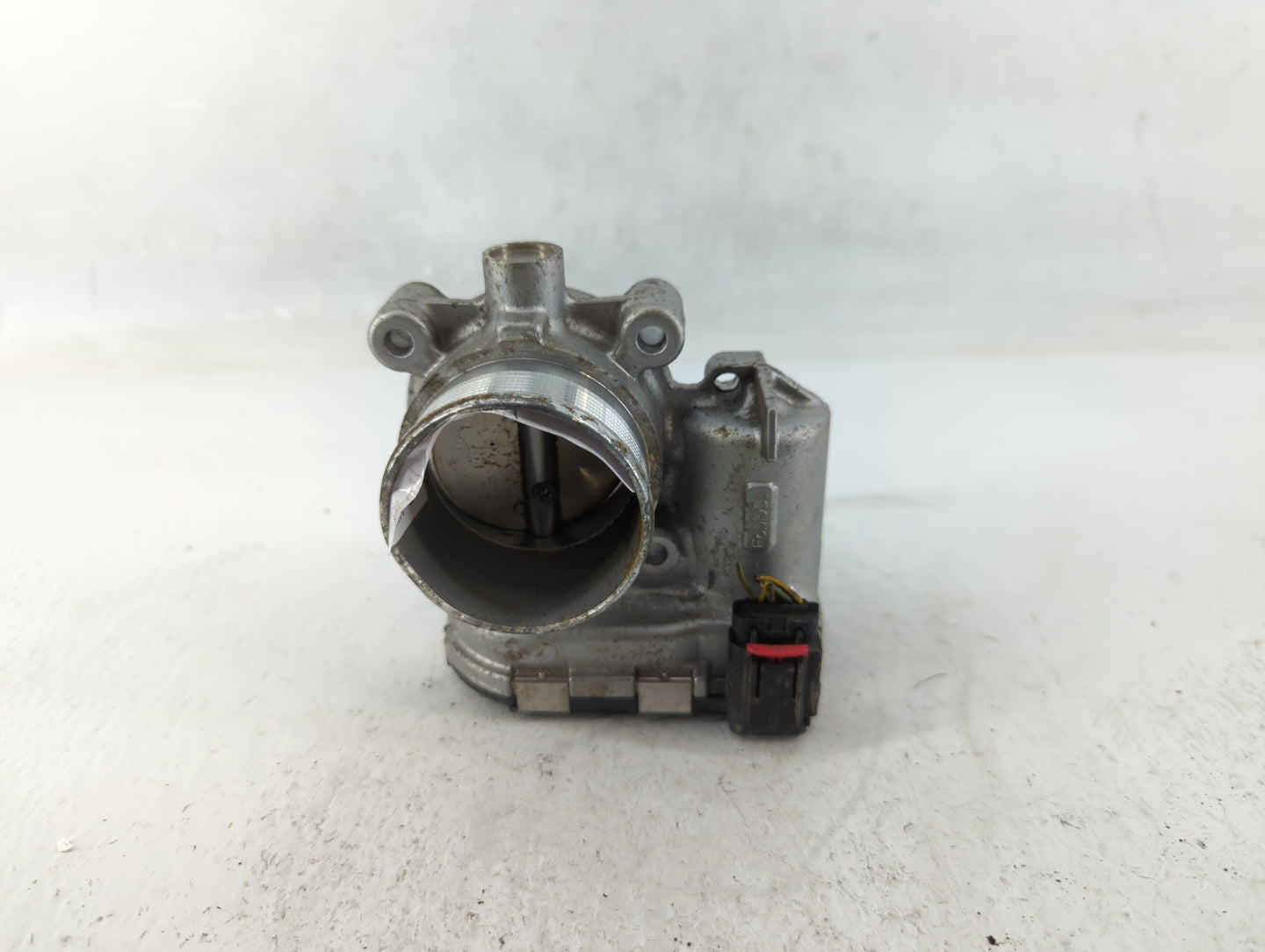 2014-2018 Ford Focus Throttle Body P/N:DS7E-9F991-BB Fits Fits 2014 2015 2016 2017 2018 2019 2020 2021 2022 OEM Used Auto Pa