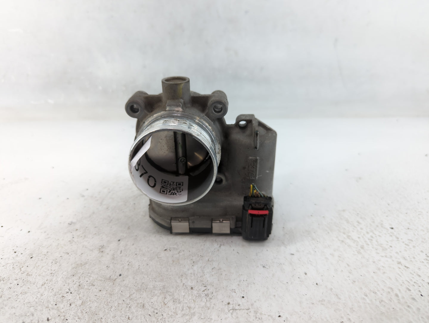 2014-2018 Ford Focus Throttle Body P/N:DS7E-9F991-BB Fits Fits 2014 2015 2016 2017 2018 2019 2020 2021 2022 OEM Used Auto Pa