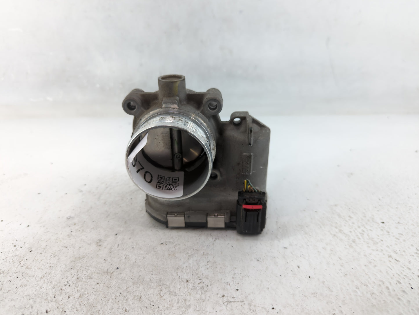 2014-2018 Ford Focus Throttle Body P/N:DS7E-9F991-BB Fits Fits 2014 2015 2016 2017 2018 2019 2020 2021 2022 OEM Used Auto Pa