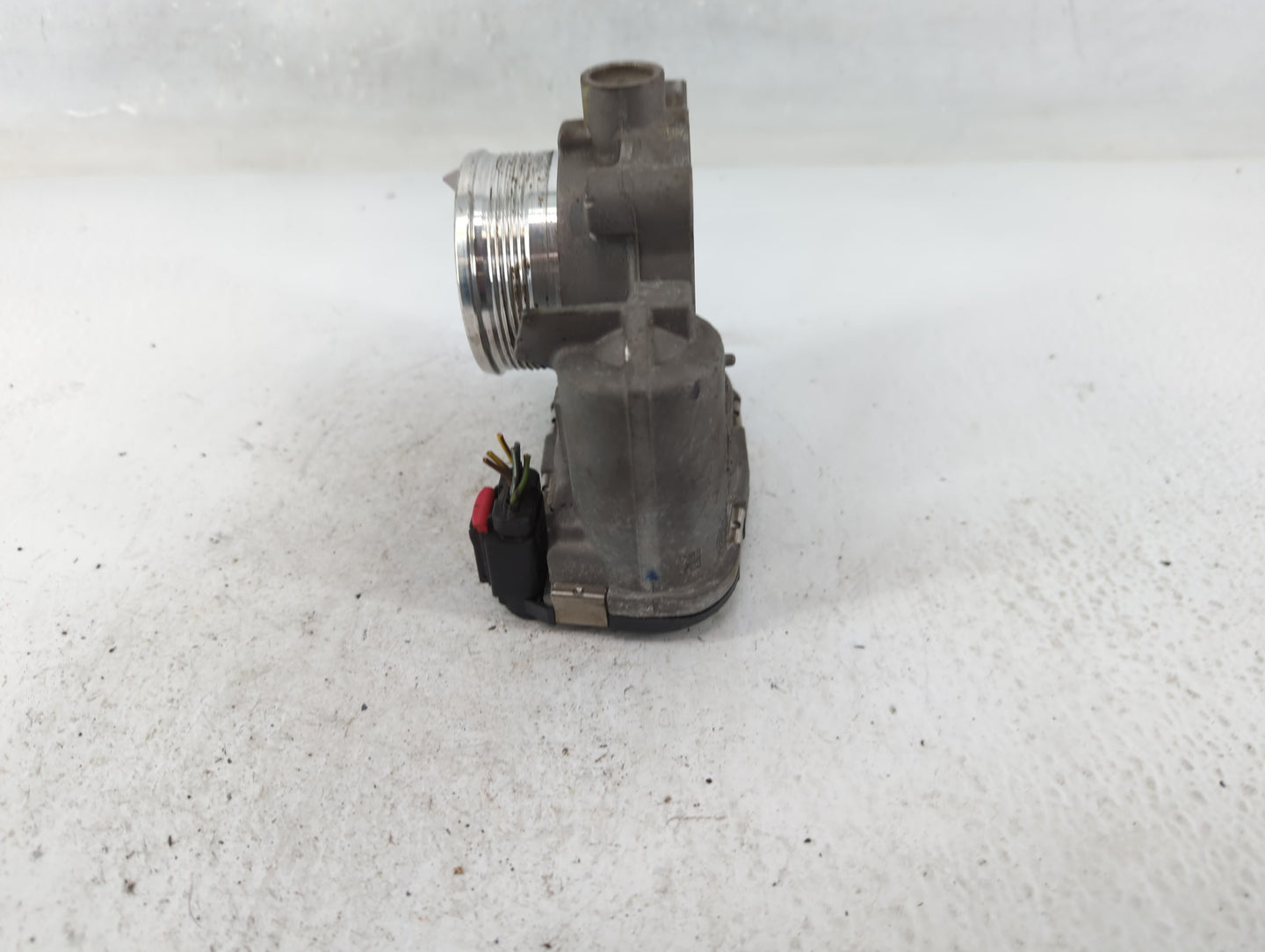 2014-2018 Ford Focus Throttle Body P/N:DS7E-9F991-BB Fits Fits 2014 2015 2016 2017 2018 2019 2020 2021 2022 OEM Used Auto Pa