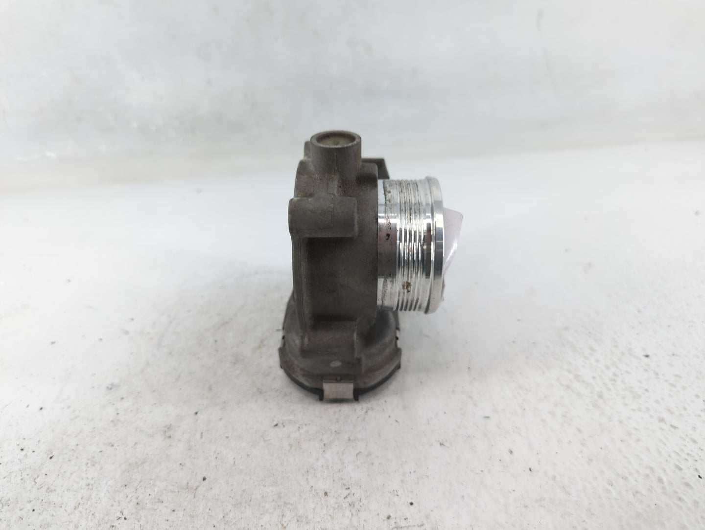 2014-2018 Ford Focus Throttle Body P/N:DS7E-9F991-BB Fits Fits 2014 2015 2016 2017 2018 2019 2020 2021 2022 OEM Used Auto Pa