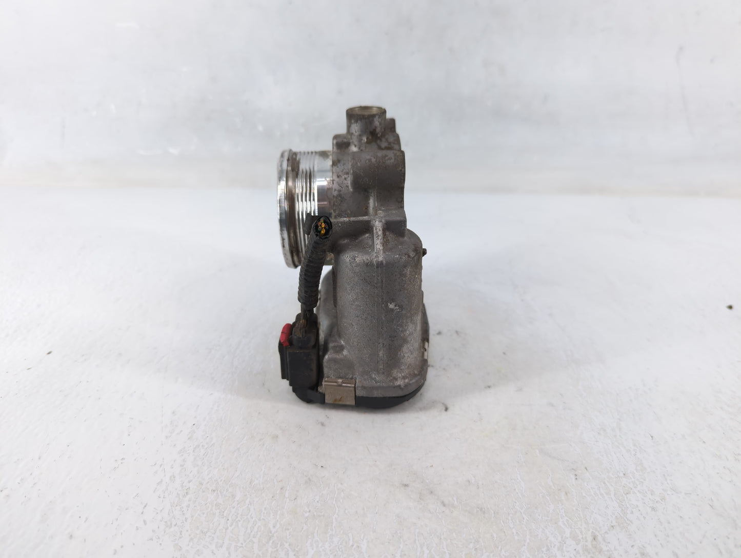 2014-2018 Ford Focus Throttle Body P/N:DS7E-9F991-BB Fits Fits 2014 2015 2016 2017 2018 2019 2020 2021 2022 OEM Used Auto Pa